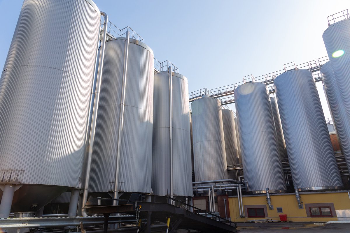 SharonZ17561317's tweet image. Custom fabrication of industrial-scale fermentation tanks(indoor&amp;amp;outdoor).
E: grainbrew@cnbrewery.com
#fermenter #fermentingvessel #largevessel #tanks #fabricated #manufacturer #Tiantaibrewtech