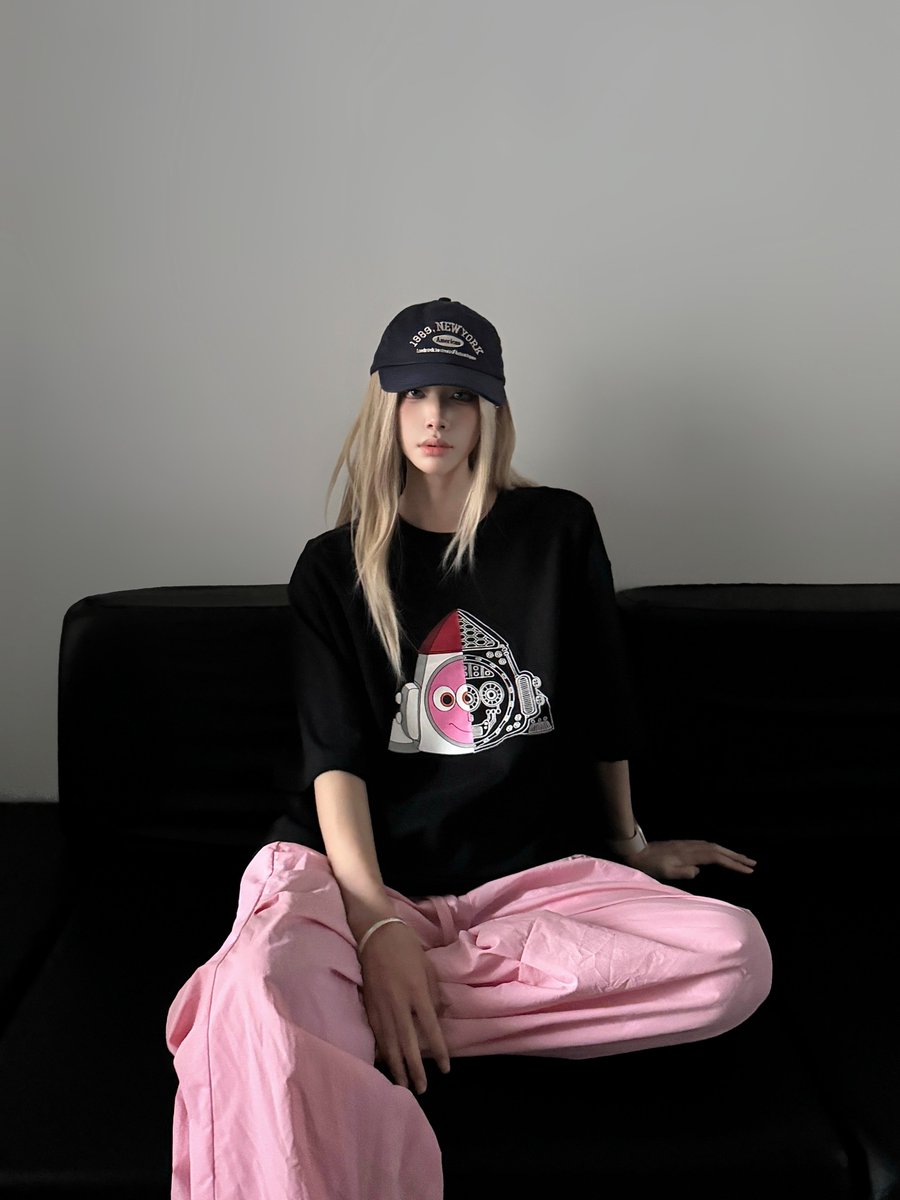 77sevenccc's tweet image. Pink  Pink  New T 💗
@Nxtbrands @Moca_Network