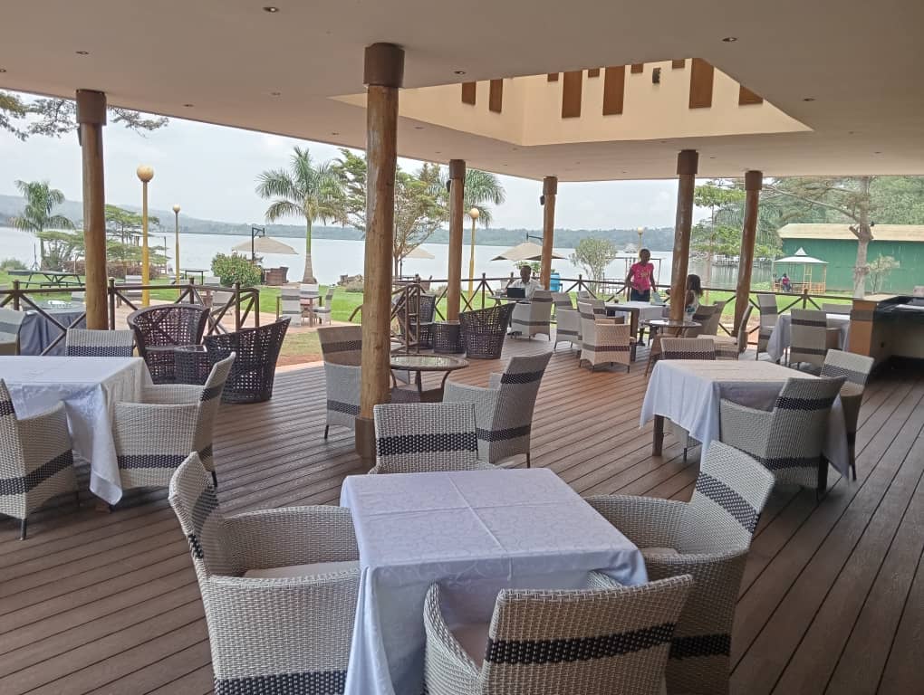 Untamed daughter (@loycekirungi) on Twitter photo Unwind by the Nile at the <a href="/jinjasailngclub/">Jinja Sailing Club</a> 's Restaurant, Bar & Lounge,,, where great food, refreshing drinks, and a relaxed atmosphere come together.
π½οΈπ₯ #JinjaSailingClub #NileDining #EatDrinkRelax Unwind by the Nile at the <a href="/jinjasailngclub/">Jinja Sailing Club</a> 's Restaurant, Bar & Lounge,,, where great food, refreshing drinks, and a relaxed atmosphere come together.
π½οΈπ₯ #JinjaSailingClub #NileDining #EatDrinkRelax