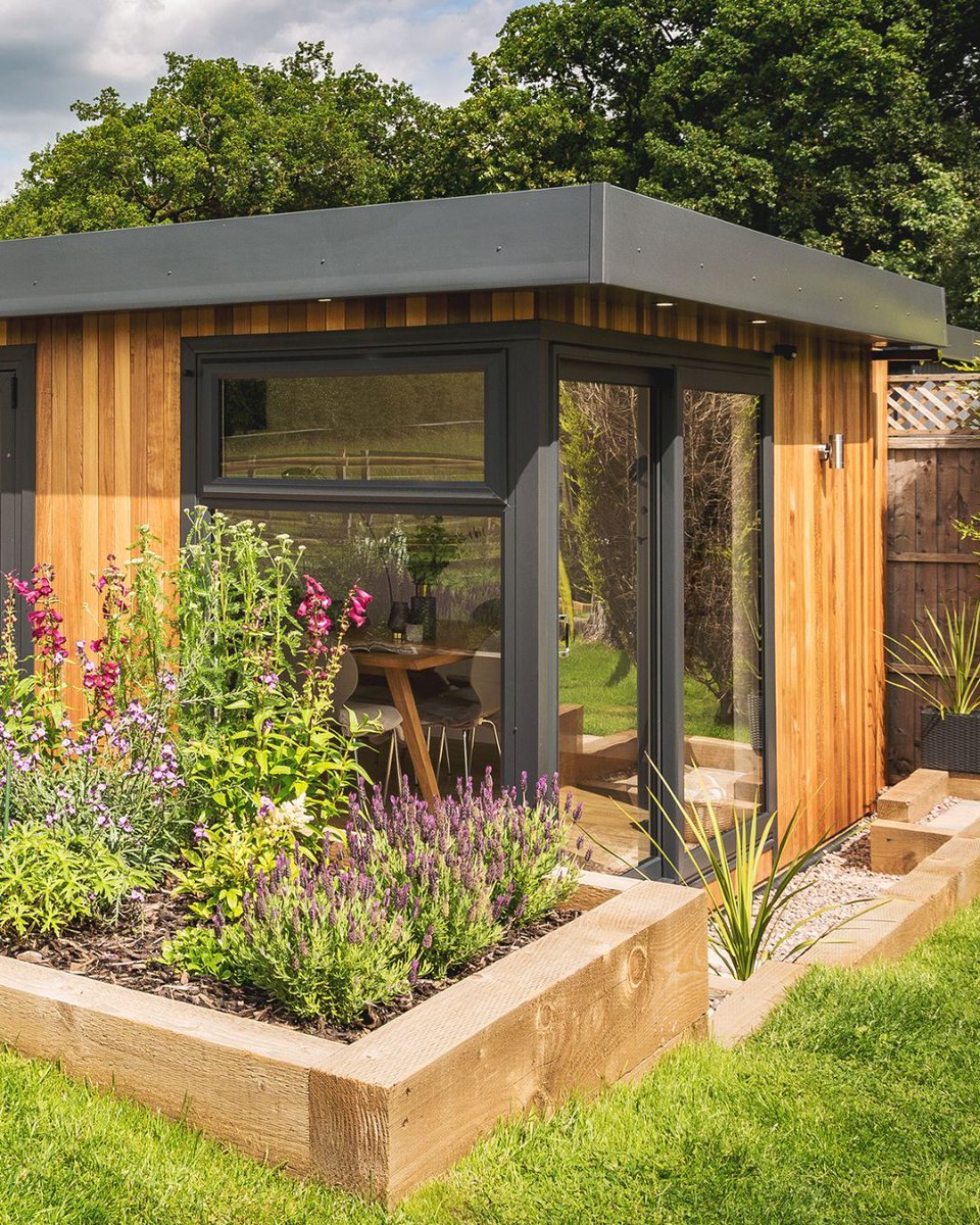 Cabin_Master's tweet image. 🤩Stunning Cedar🤩
📌 Request a pricing guide today: hubs.la/Q03nvP9c0
#CabinMaster #CedarCladding #GardenGym #Gardenroom