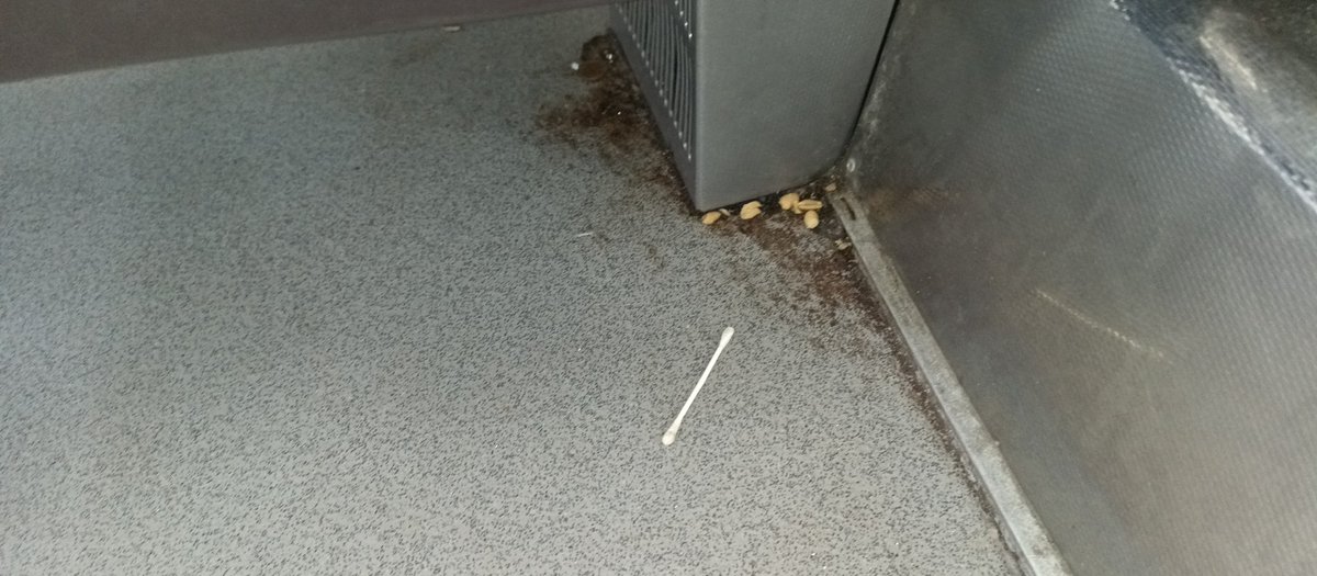 EnglandExpect5's tweet photo. @GWRHelp. Always finding  @GWR trains really dirty. Just came back from the ghetto of Eastern Europe and their trains are far superior and cleaner.
#dirty https://t.co/uhidKzLDso