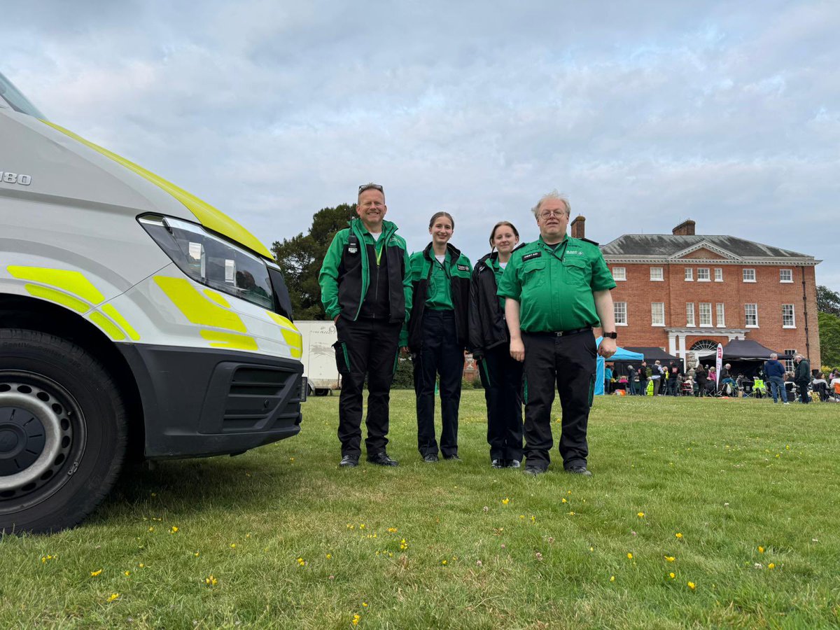 St John Ambulance Guildford & Woking (@guildfordsja) on Twitter photo A busy Sunday for us. We were at the <a href="/WSBHospices/">Woking & Sam Beare Hospice</a> Dragon Boat Race. Then in the evening we were at the <a href="/GuildfordLions/">GuildfordLionsClub</a> Music in the Park. <a href="/stjohnambulance/">St John Ambulance England</a> <a href="/Surrey_SJA/">SJA Surrey District</a> A busy Sunday for us. We were at the <a href="/WSBHospices/">Woking & Sam Beare Hospice</a> Dragon Boat Race. Then in the evening we were at the <a href="/GuildfordLions/">GuildfordLionsClub</a> Music in the Park. <a href="/stjohnambulance/">St John Ambulance England</a> <a href="/Surrey_SJA/">SJA Surrey District</a>