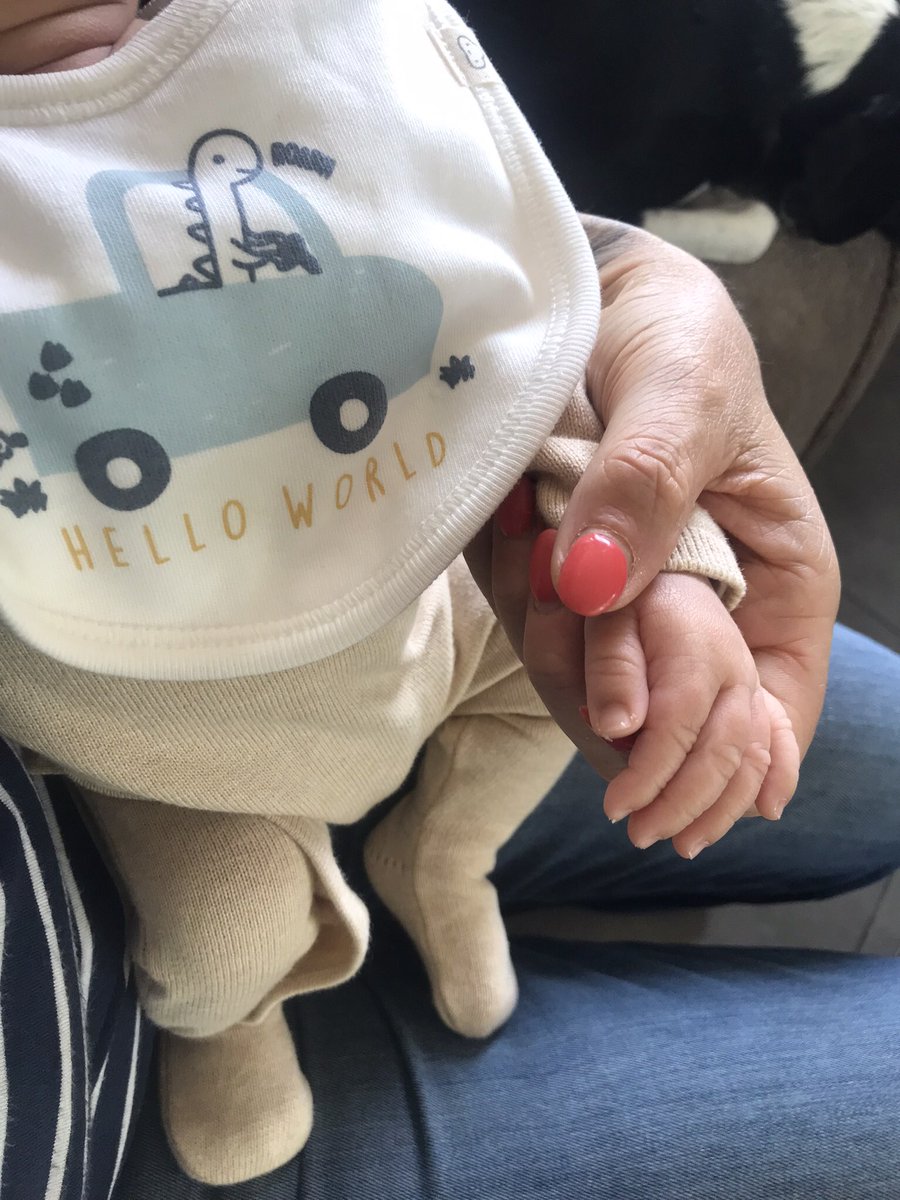 Drie weken is hij al bij ons, geboren midden mei #crisispleegzorg #emergencyfosterparent