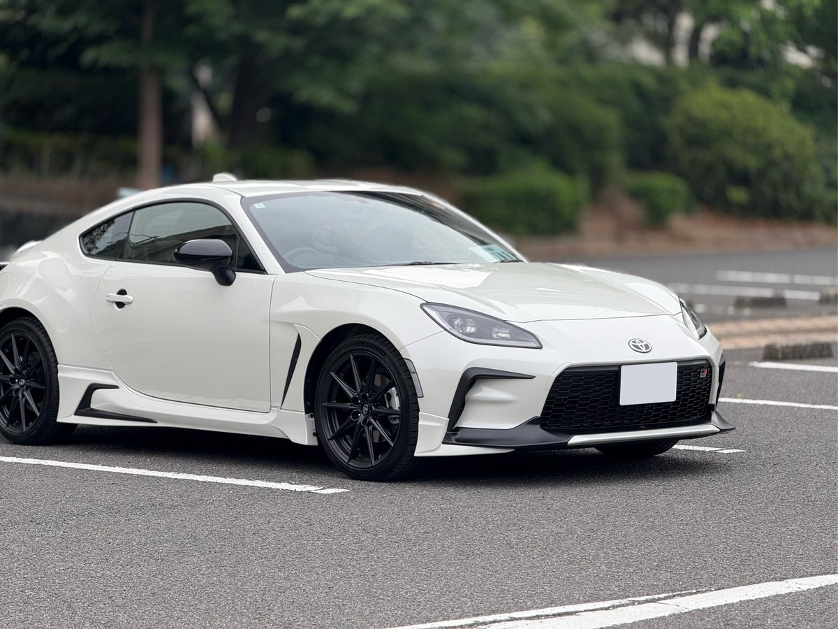 ゆうはち tweet media