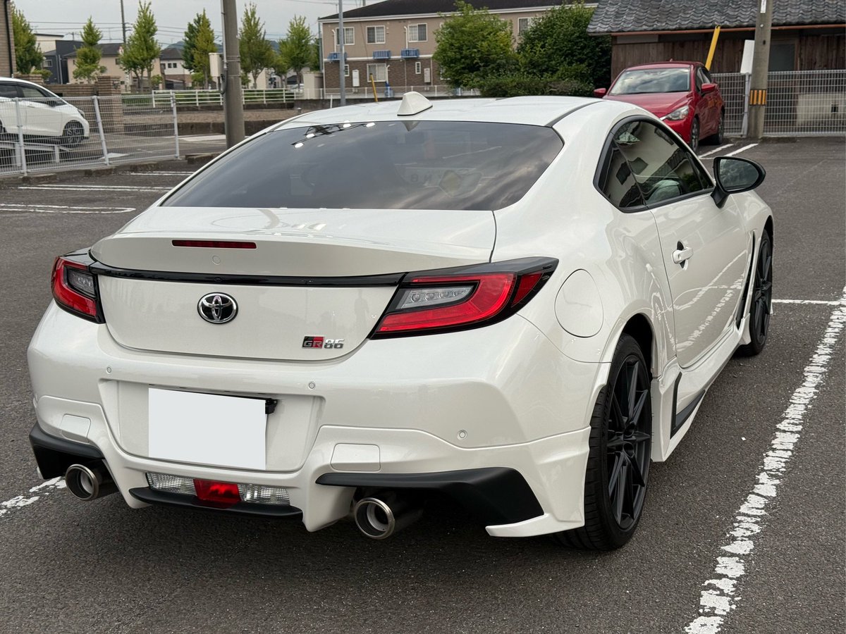 ゆうはち tweet media