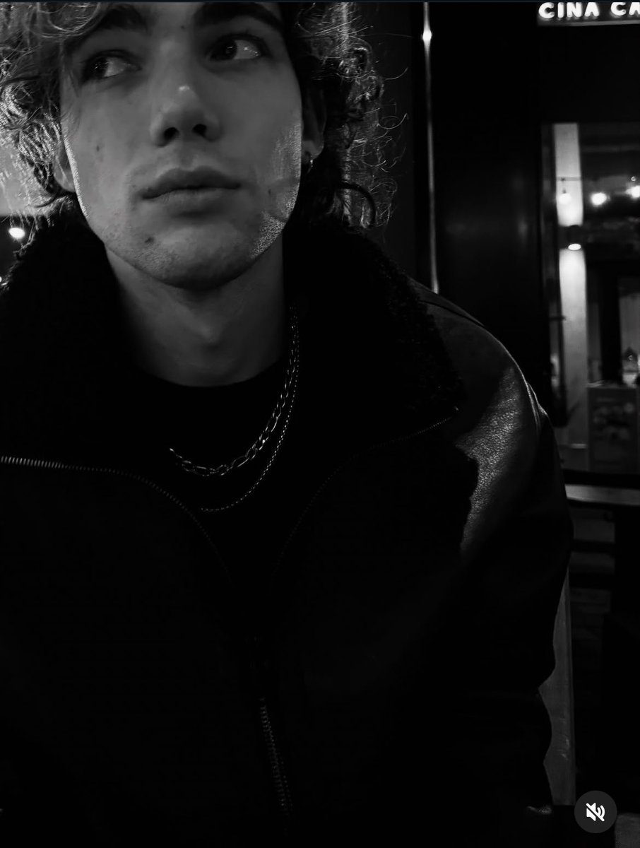 ᥫ᭡ (@matuthinker) on Twitter photo 