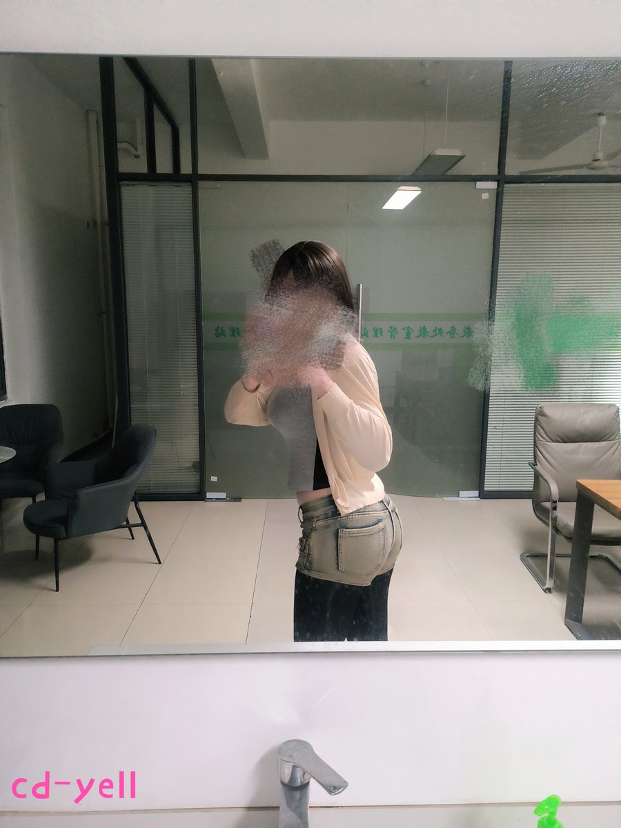 cd_yelll's tweet photo. 学生妹～嫩
#CD #肥臀 #露出 #户外  #母猪 #求骂 #后入 #假鸡 #大屁股 #南昌 #教室露出 https://t.co/sL5HAfhRDU