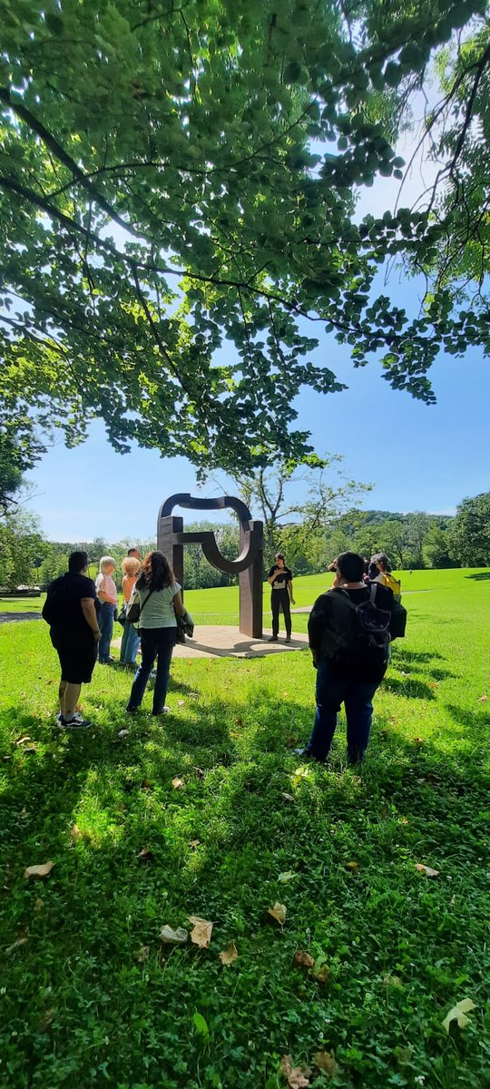 Ostegunean Txillida-lekura irteera egin genuen. Eguraldi zoragarria lagun, primeran ibili ginen.