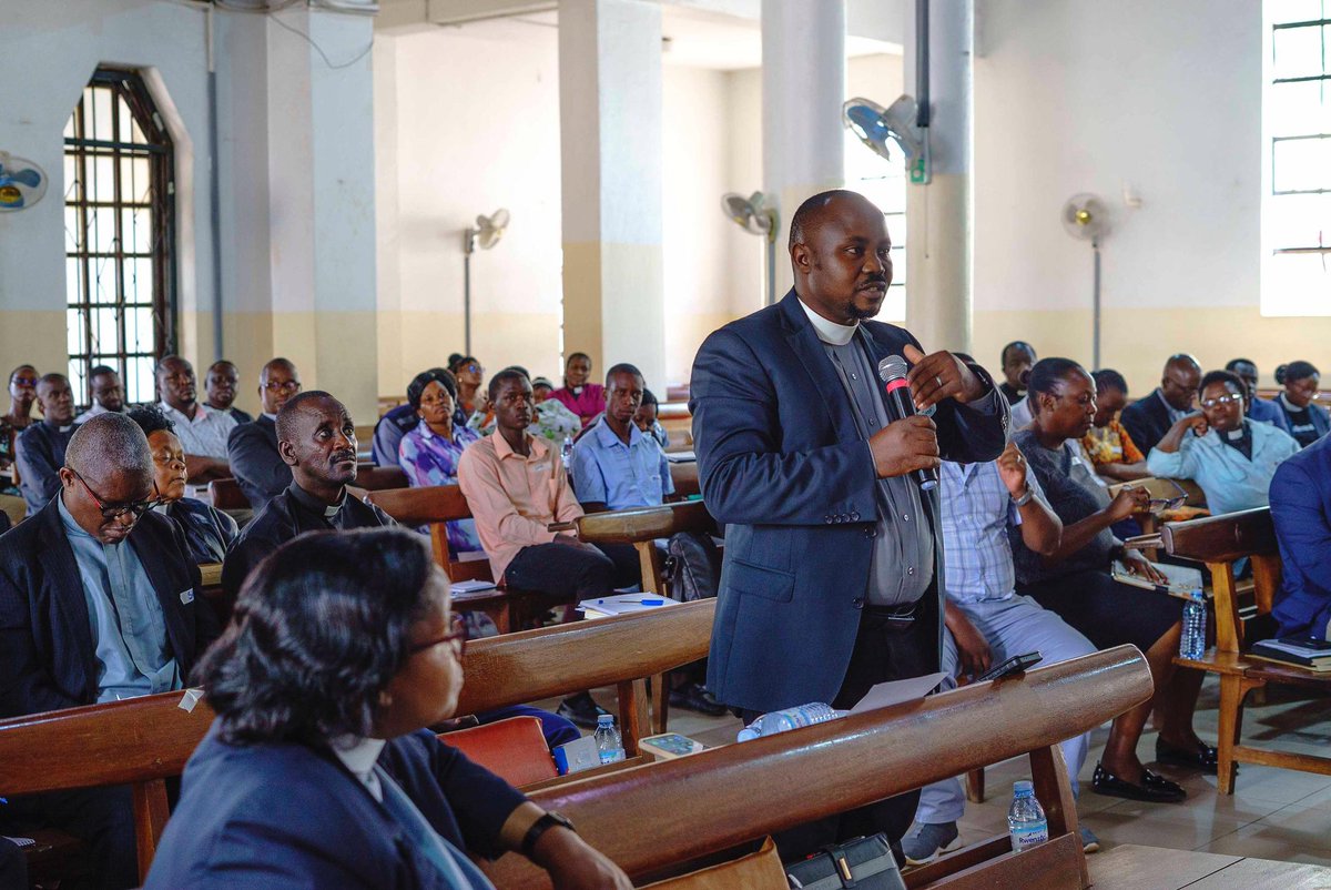 Diocese of Kampala (@diocese_kampala) on Twitter photo Day 1 of the Urban Ministry Training in full swing at <a href="/allsaintskla/">All Saints' Cathedral, Kampala</a> with Rev Canon Mayabi Richard from Anglican Church of Kenya.
Great energy, deep insights, and a shared commitment to transforming urban ministry.
#UrbanMinistry #ClergyTraining. Day 1 of the Urban Ministry Training in full swing at <a href="/allsaintskla/">All Saints' Cathedral, Kampala</a> with Rev Canon Mayabi Richard from Anglican Church of Kenya.
Great energy, deep insights, and a shared commitment to transforming urban ministry.
#UrbanMinistry #ClergyTraining.
