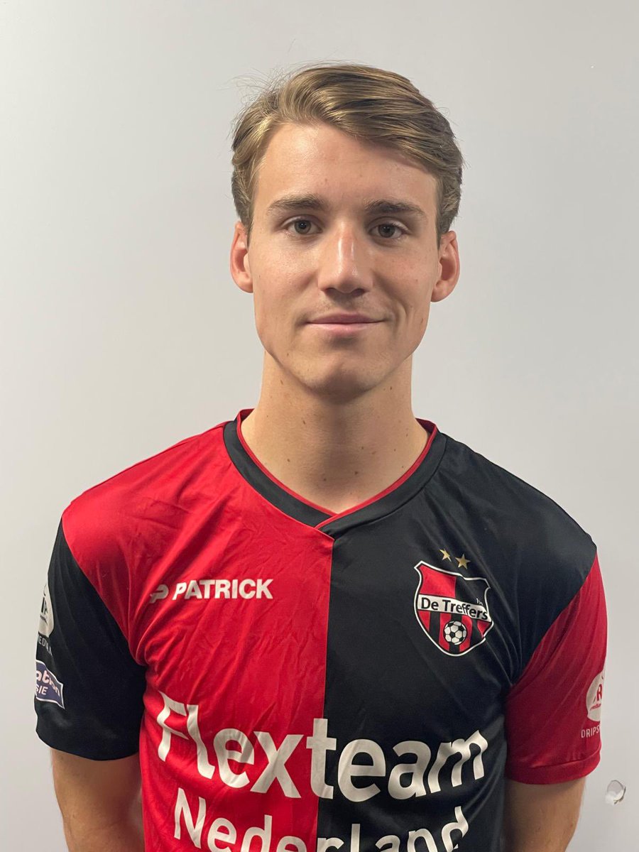 Bas Brussaard nieuwe aanvallende versterking 💪

De 23-jarige aanvaller maakt de overstap van AWC naar De Treffers 🔴⚫️. Lees meer: detreffers.nl/bas-brussaard-…