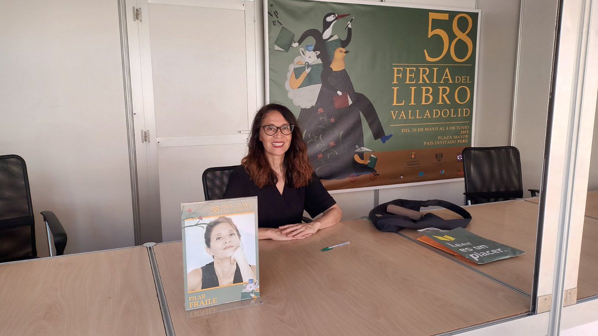 pilar fraile (@pilarfraile_) on Twitter photo Emocionante primer fin de semana de presentaciones y firmas de 'Las leyes de la caza' en <a href="/FerialibroVLL/">FeriaLibroVLL</a> y <a href="/FLMadrid/">Feria del Libro de Madrid</a>.
Gracias a lectores, amigos y a <a href="/pedroojeda22/">Pedro Ojeda</a> y <a href="/FernandoGPuga/">Fernando Puga</a>
<a href="/EdCandaya/">Editorial Candaya</a>
<a href="/VicLit_agency/">VicLit</a> Emocionante primer fin de semana de presentaciones y firmas de 'Las leyes de la caza' en <a href="/FerialibroVLL/">FeriaLibroVLL</a> y <a href="/FLMadrid/">Feria del Libro de Madrid</a>.
Gracias a lectores, amigos y a <a href="/pedroojeda22/">Pedro Ojeda</a> y <a href="/FernandoGPuga/">Fernando Puga</a>
<a href="/EdCandaya/">Editorial Candaya</a>
<a href="/VicLit_agency/">VicLit</a>