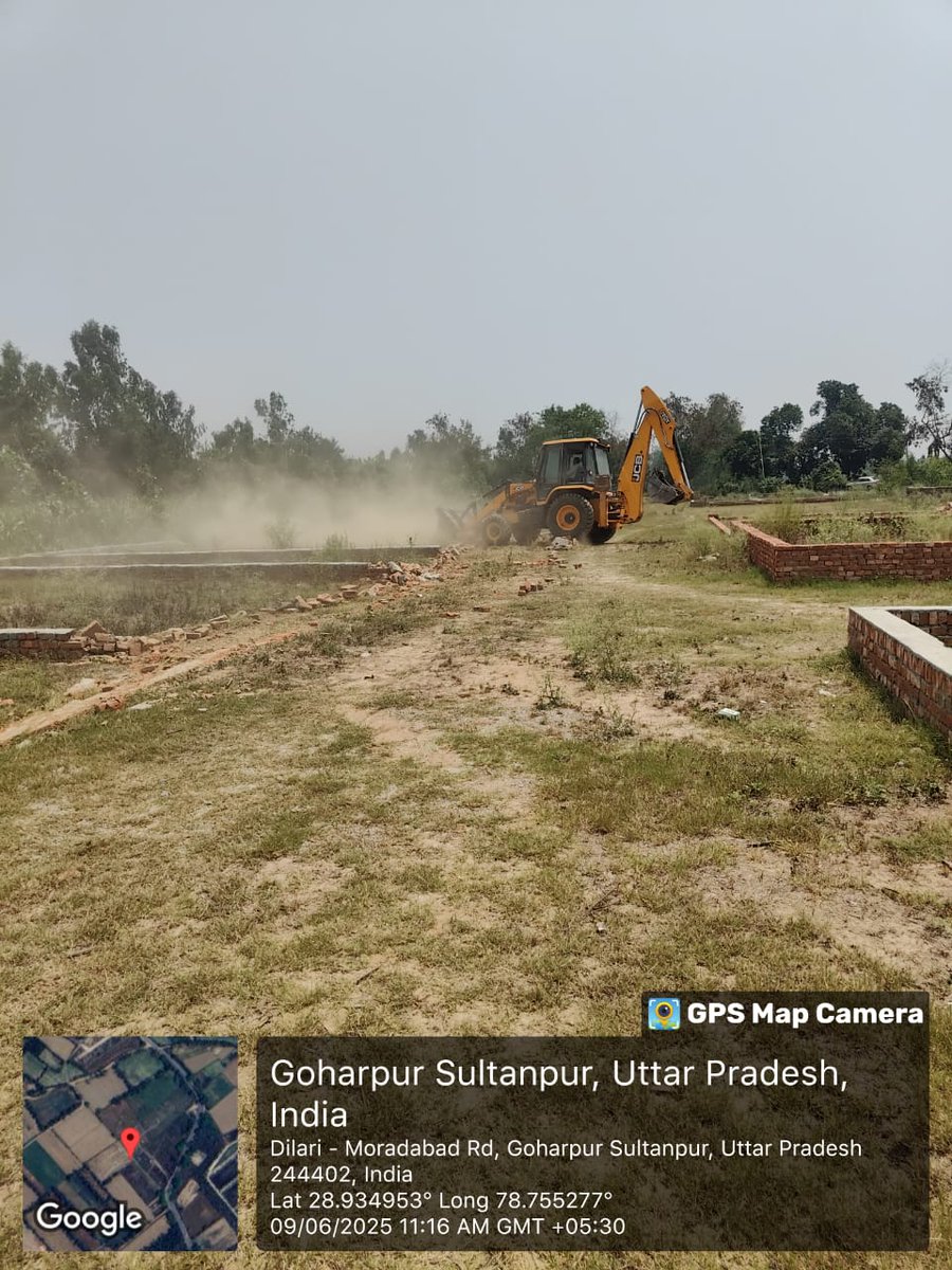 mdambup's tweet photo. 09.06.2025 | अवैध प्लाटिंग पर MDA का एक्शन!
वाद संख्या 1196/2024 में इस्लाम नगर-डिलारी रोड, गौहरपुर में 4 बीघा भूमि पर की गई अवैध प्लाटिंग ध्वस्त।
नागरिकों को चेतावनी- बिना स्वीकृति प्लाटिंग व निर्माण न करें।
#Muradabad #MDAAction #UrbanDevelopment https://t.co/lJzIZIuqmz