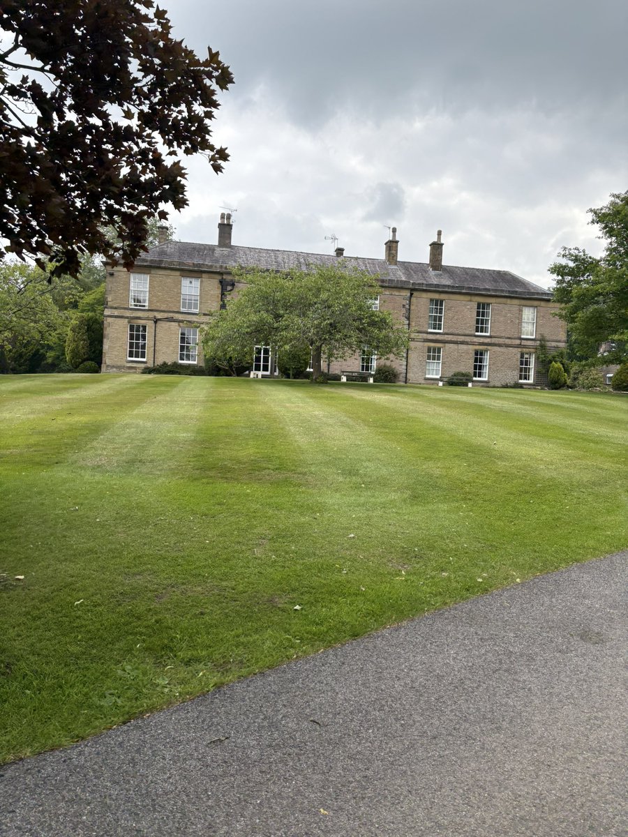 Y8 have arrived at Savio House! Let the retreat begin ✨🏫✝️ <a href="/NewmanRCCollege/">Newman Catholic College</a>