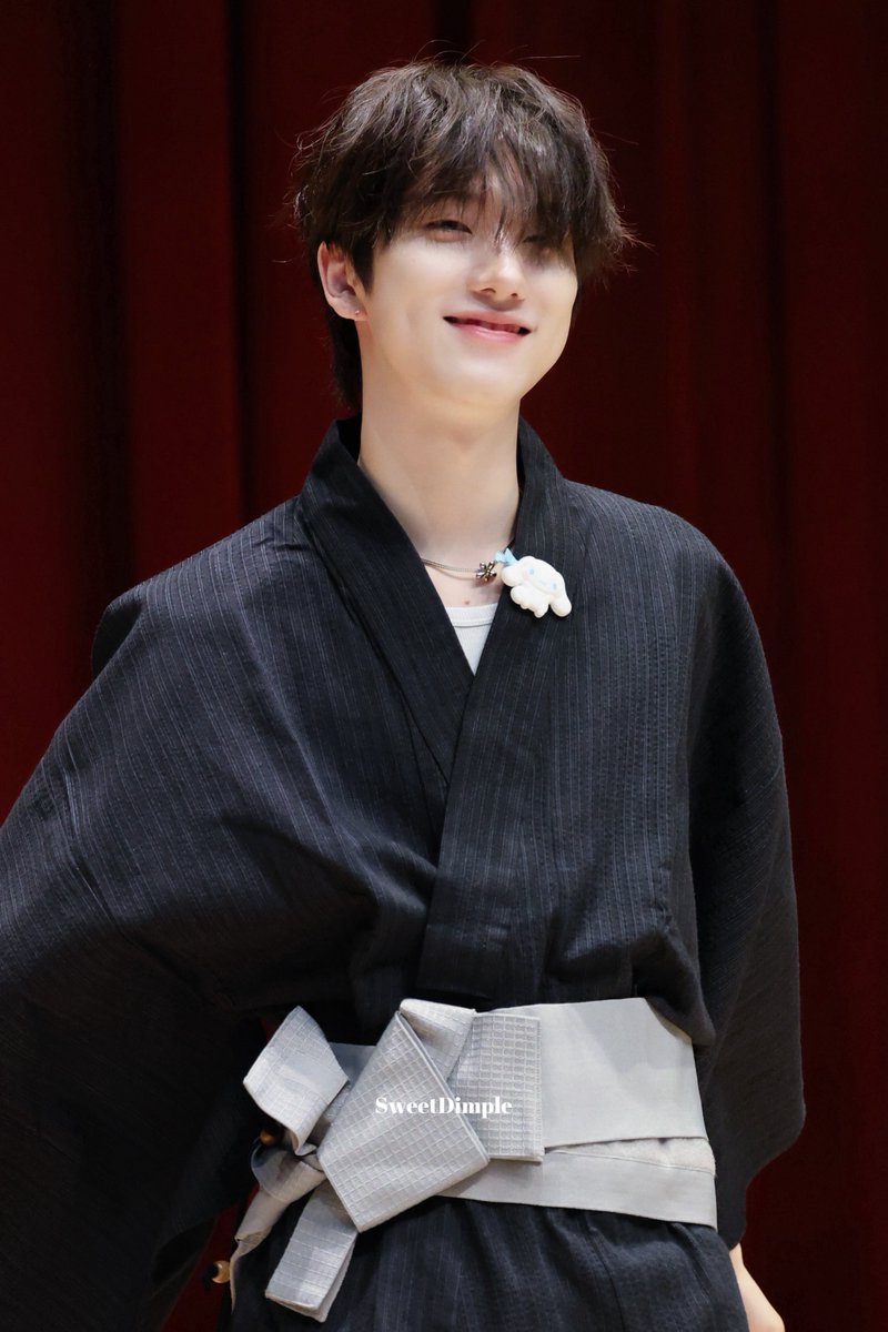 SweetDimple_28's tweet photo. 250608 디마뮤

느므 멋있어…🥹
#JUSTB #저스트비 #DY #전도염 https://t.co/hkfdLgNlxv