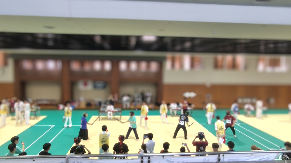 昨日、関西北陸四国学生選手権に出場しました！

京大の参加は久々で、出場した選手にとっては初めての大会となりました😊

今回の大会で学んだことを活かせるようにしていきたいと思います！

最後に審判、スタッフとして大会に携わっていただいた皆さんに感謝申し上げます
