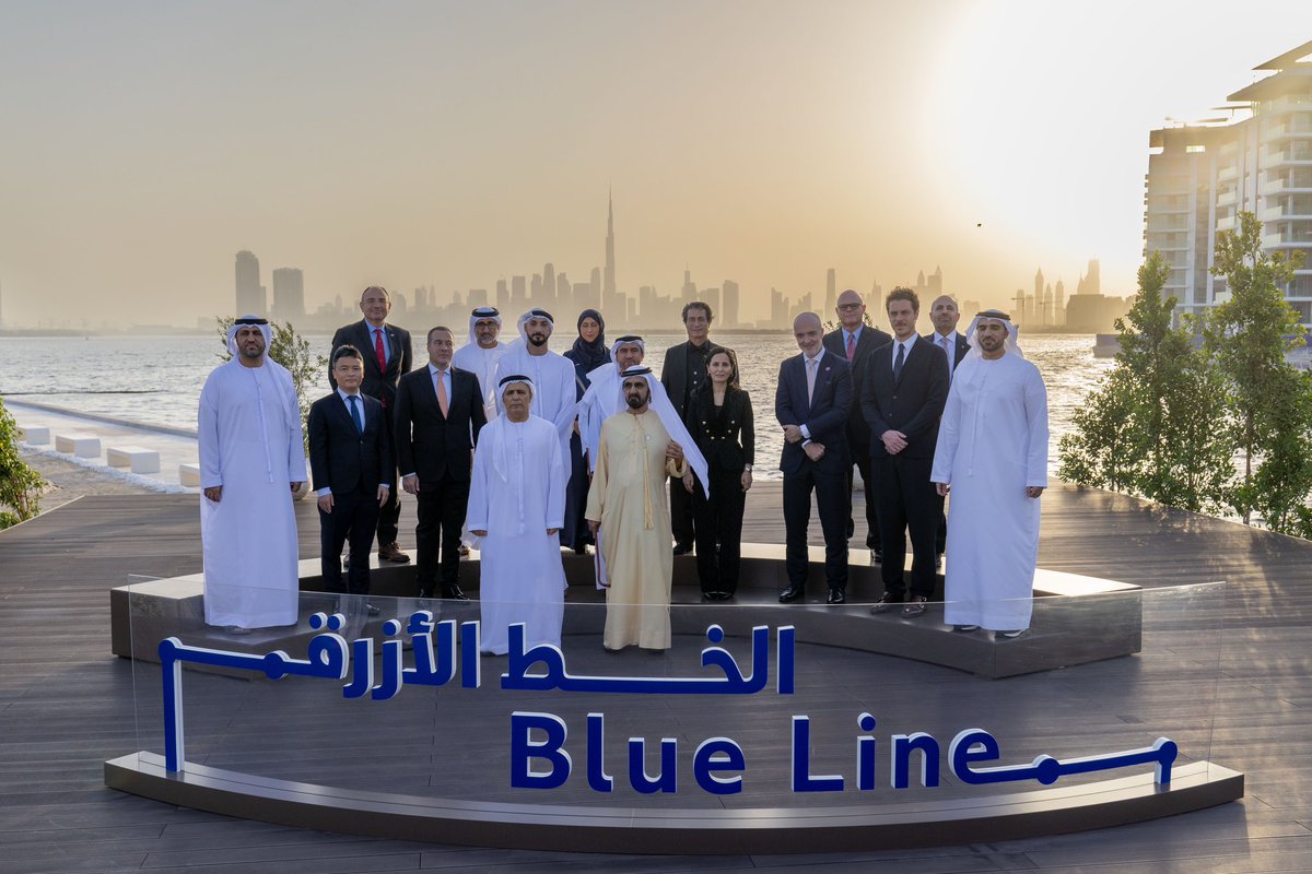 HHShkMohd's tweet photo. أثناء وضع حجر الأساس لأول محطة ضمن الخط الأزرق لمترو دبي الذي تبلغ إجمالي منافعه 56 مليار درهم .. المحطة تمثل أيقونة معمارية تضاف لأيقونات دبي الحضارية وستكون أولى محطات الخط الأزرق الذي سيمتد 30 كيلومتراً ليصل إجمالي طول السكك الحديدية بدبي 131 كيلومتر  و78 محطة.. 

مترو دبي نقل منذ إطلاقه وحتى نهاية العام الماضي أكثر من 2.5 مليار شخص بمعدل 900 ألف راكب يومياً. 

والمسار الجديد سيكون إضافة كبرى للبنية التحتية للنقل في الإمارة . 

مستمرين في تطوير المدينة .. مستمرين في بناء أفضل مدينة للعيش في العالم .