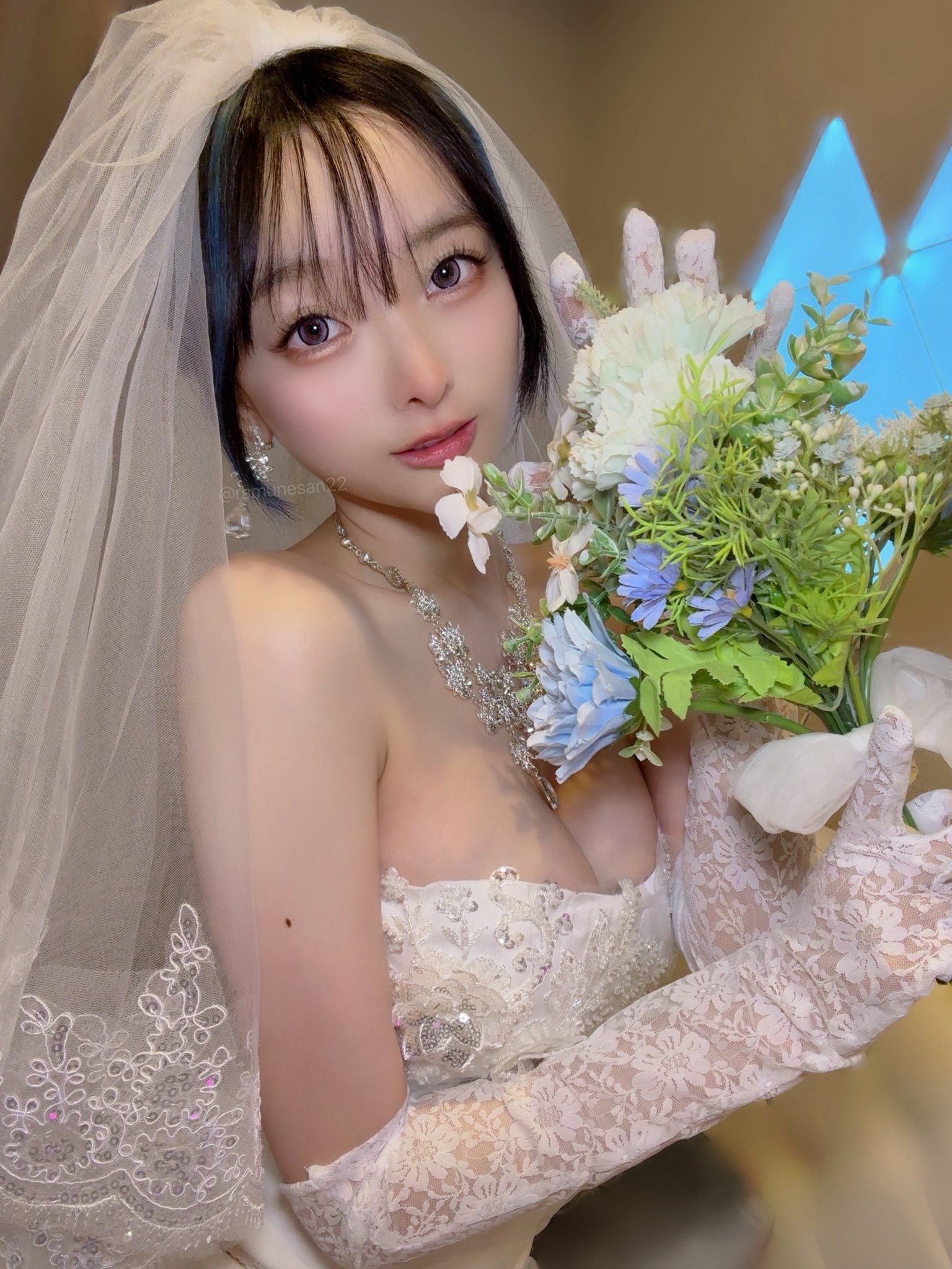 ねえ、新婚さんごっこしよ？｜青髪セクシーインフルエンサーらむねさん