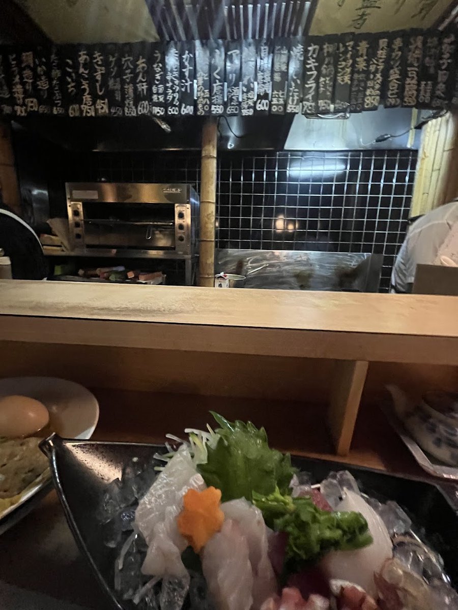 Kyoto_1192's tweet photo. 「下鴨芹生（せりょう）へ飲み行こか、予約してといて」と連絡すると4月末で閉店したとの事。馴染みの店がどんどん閉店・廃業していく現実を目の当たりにする事が増えてきた義父は、何を思う https://t.co/zcYwXOuXI2