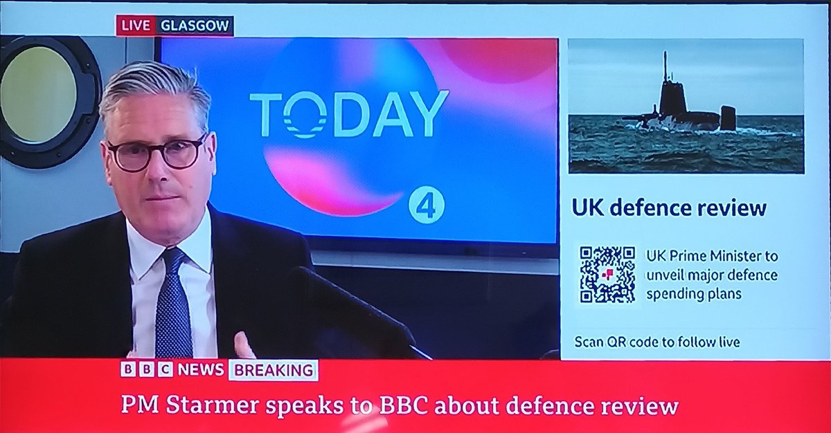 He couldn't smash the gangs and now he wants to smash the Russians. He's a warmongering red Tory lunatic who couldn't smash a custard pie. 🤪 #LabourOutNow