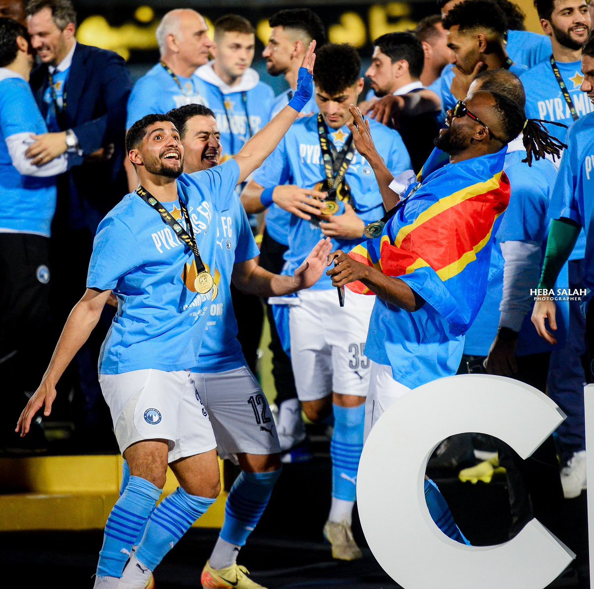 Herita ILUNGA (@herita23) on Twitter photo On banalise un peu trop les performances de ce joueur qui est un acteur majeur dans le sacre de son équipe en CL de la CAF.
Toutes mes félicitations <a href="/fistonmayele9/">Fiston Mayele</a> et merci de représenter l’excellence en hissant le drapeau 🇨🇩 sur le toi de l’Afrique.
#TotalEnergiesCAFCL On banalise un peu trop les performances de ce joueur qui est un acteur majeur dans le sacre de son équipe en CL de la CAF.
Toutes mes félicitations <a href="/fistonmayele9/">Fiston Mayele</a> et merci de représenter l’excellence en hissant le drapeau 🇨🇩 sur le toi de l’Afrique.
#TotalEnergiesCAFCL