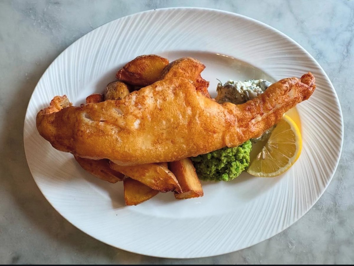 Traditional Fish &amp; Chips 🇬🇧
£15 every Monday and Tuesday 
#Beaconsfield #M25 #Chilterns