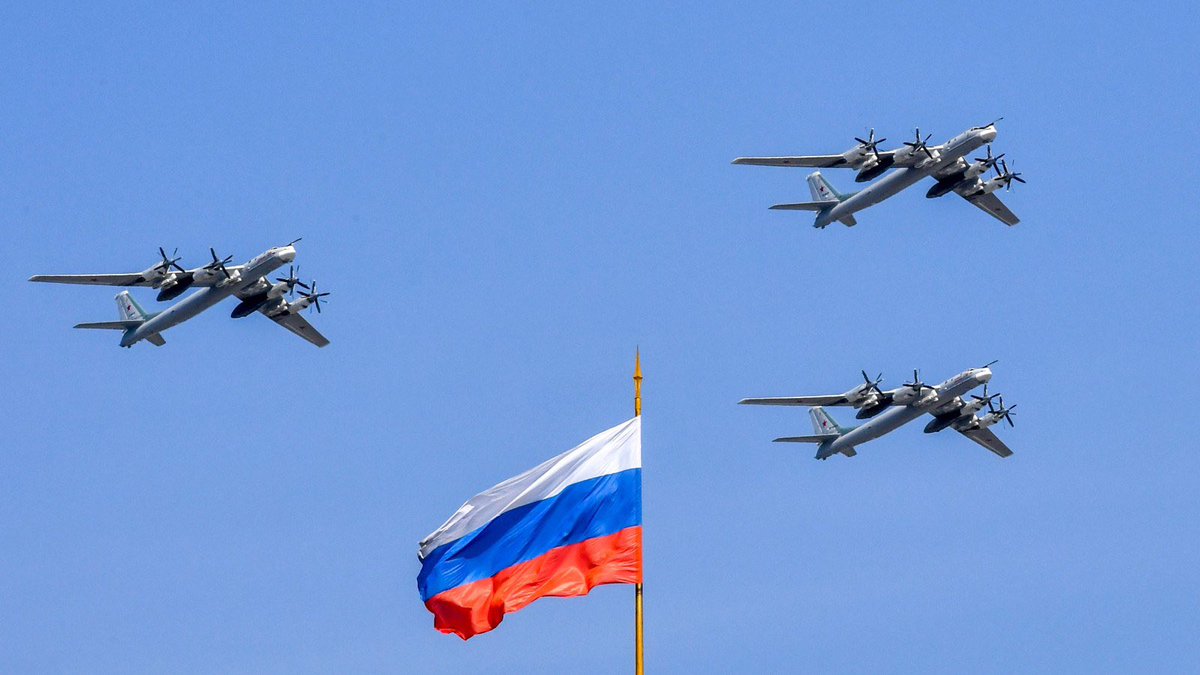 Big explosions are happening all over Ukraine.
Air raid sirens are going off, and Ukraine’s air defenses are being hit one by one.
Russia has started its response.