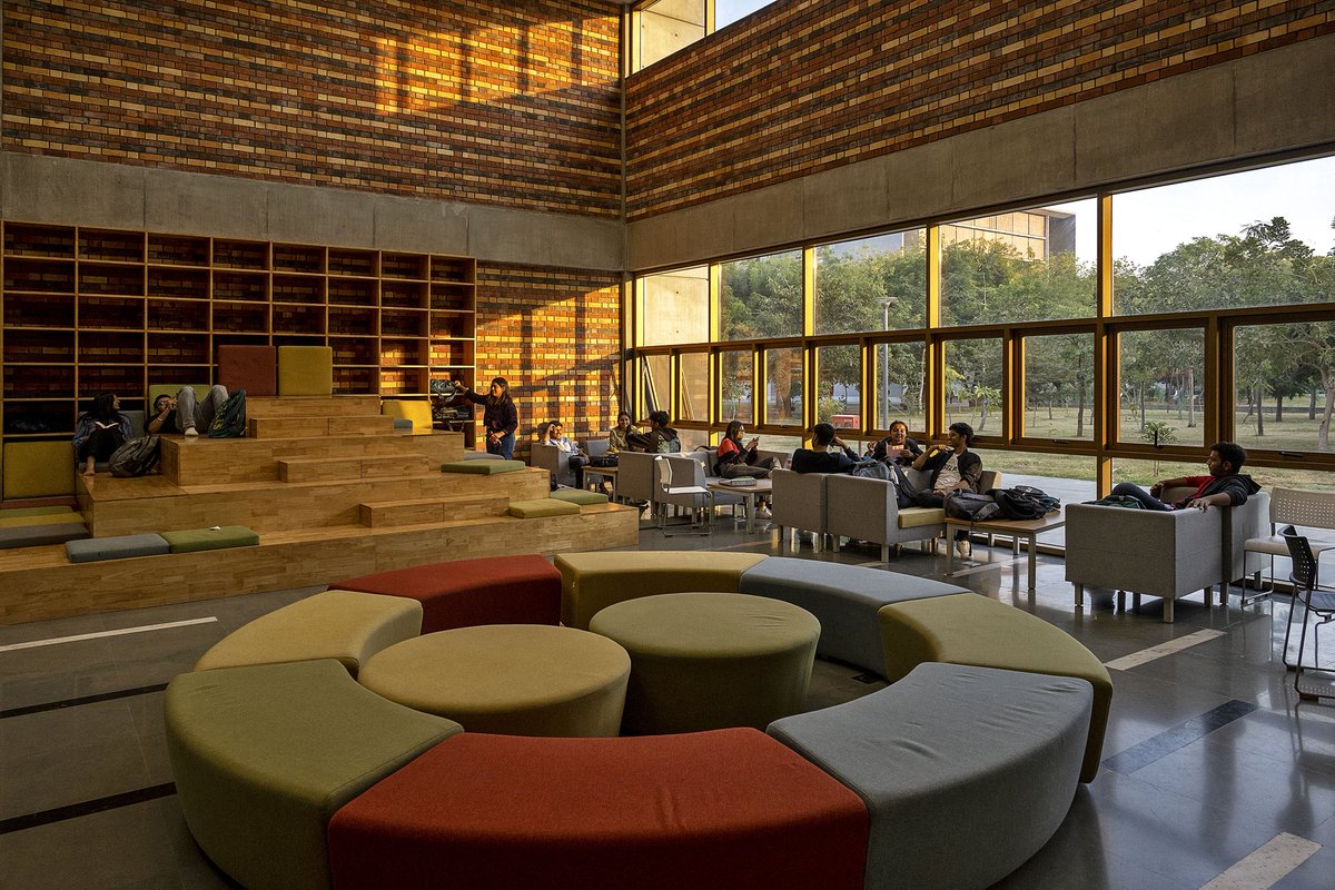 The Student Lounge at the University Centre is designed for relaxation and interaction. With natural light, varied seating, and an open layout, it fosters informal interaction and reflects Ahmedabad University’s focus on student well-being and engagement.

#ourcampus