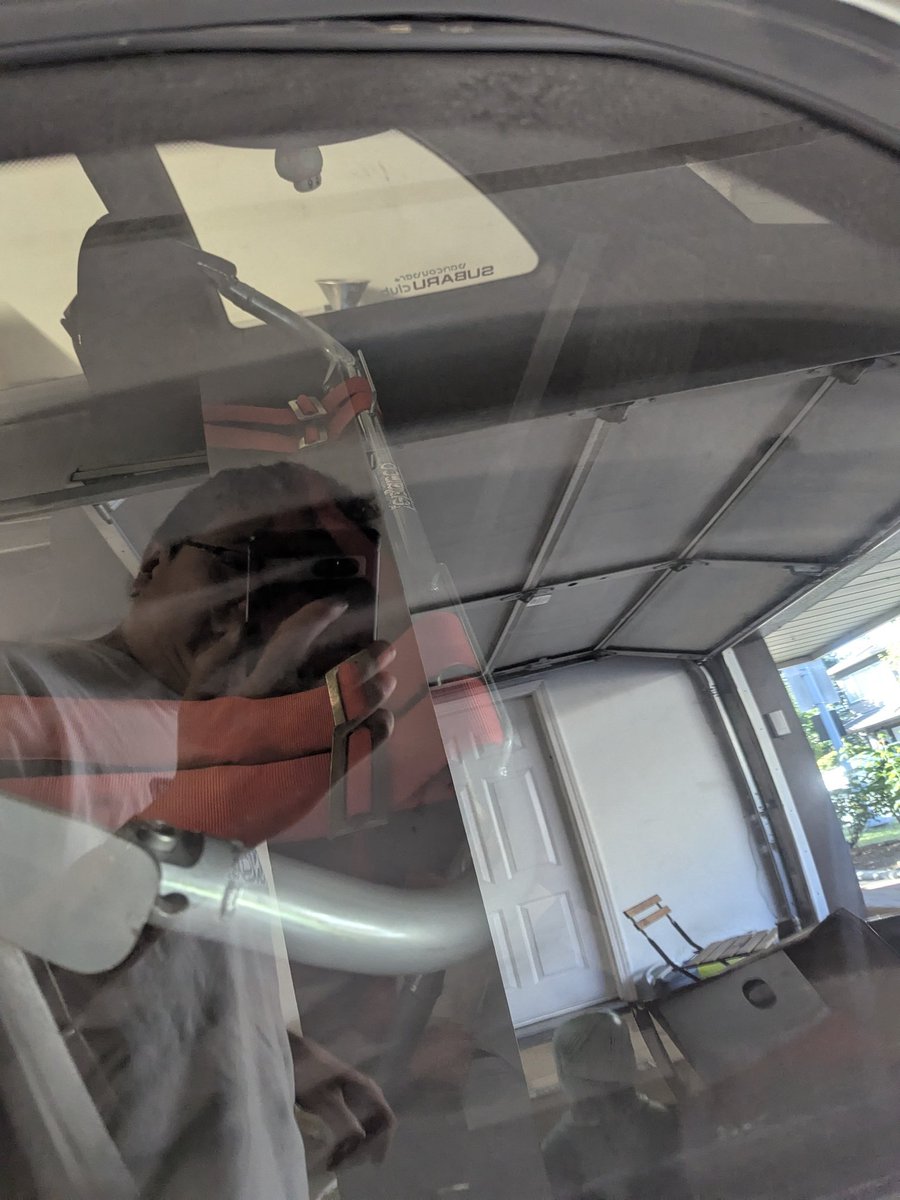 vay_thi's tweet photo. 4pt harness and harness bar installed https://t.co/Nj17MW0Nm6
