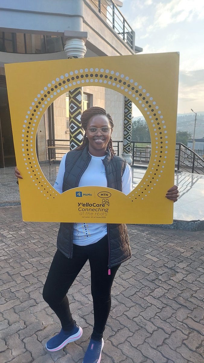 Alain Numa (@anumino) on Twitter photo #21DaysOfYelloCare ni gahunda ya <a href="/MTNGroup/">MTN Group</a> ubwo buri mukozi yitanga akajya hanze y'akazi ashinzwe byibura umunsi 1 akajya gutanga umusanzu we mu baturage.
Nuko twerekeje <a href="/RubavuDistrict/">Rubavu District</a> ngo twifatanye na <a href="/ICTChamberPSF/">Rwanda ICT Chamber</a> mugutanga ubumemyi mw'ikoranabuhanga.
Ngayo nguko hagiye twe #21DaysOfYelloCare ni gahunda ya <a href="/MTNGroup/">MTN Group</a> ubwo buri mukozi yitanga akajya hanze y'akazi ashinzwe byibura umunsi 1 akajya gutanga umusanzu we mu baturage.
Nuko twerekeje <a href="/RubavuDistrict/">Rubavu District</a> ngo twifatanye na <a href="/ICTChamberPSF/">Rwanda ICT Chamber</a> mugutanga ubumemyi mw'ikoranabuhanga.
Ngayo nguko hagiye twe