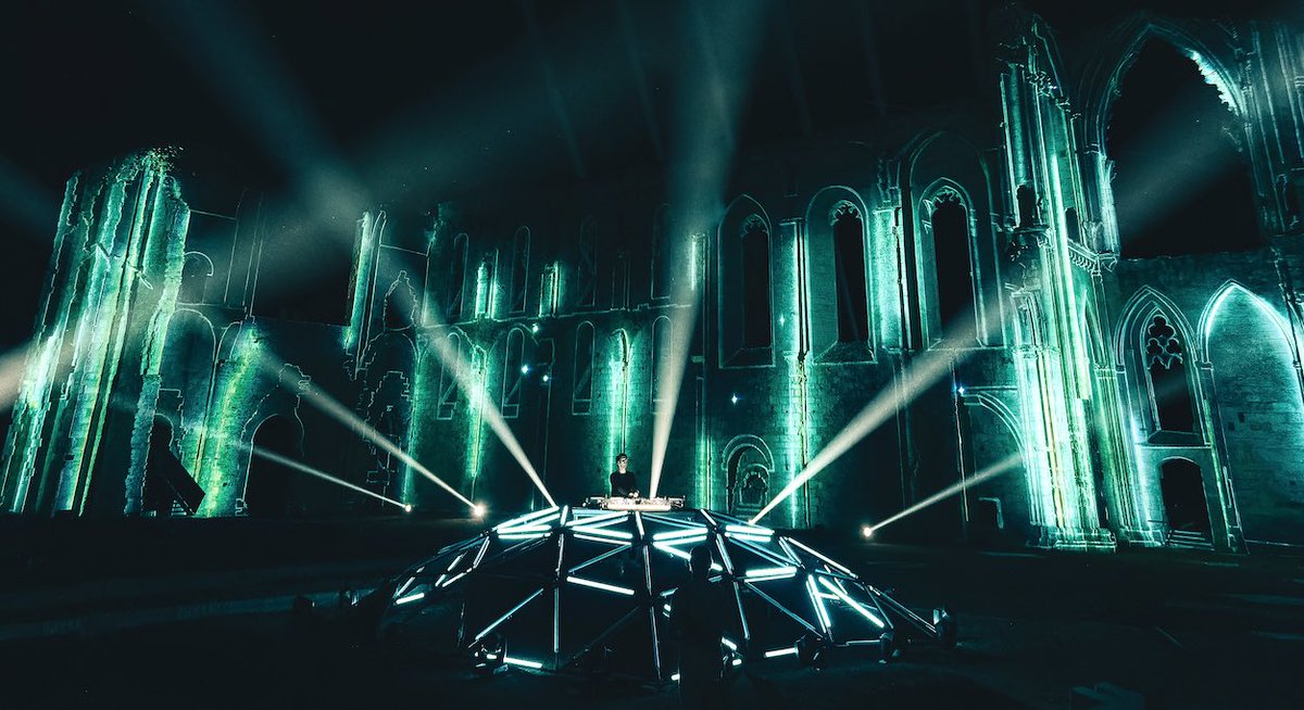 Jean-François Guyot (@jfguyot) on Twitter photo Le #DJ <a href="/michaelcanitrot/">Michael Canitrot</a> pose son #MONUMENTALTOUR à l'#Abbaye de #Maillezais pour six heures de show #électro #mapping le 4 juillet monumental-tour.com/billetterie/ Le #DJ <a href="/michaelcanitrot/">Michael Canitrot</a> pose son #MONUMENTALTOUR à l'#Abbaye de #Maillezais pour six heures de show #électro #mapping le 4 juillet monumental-tour.com/billetterie/