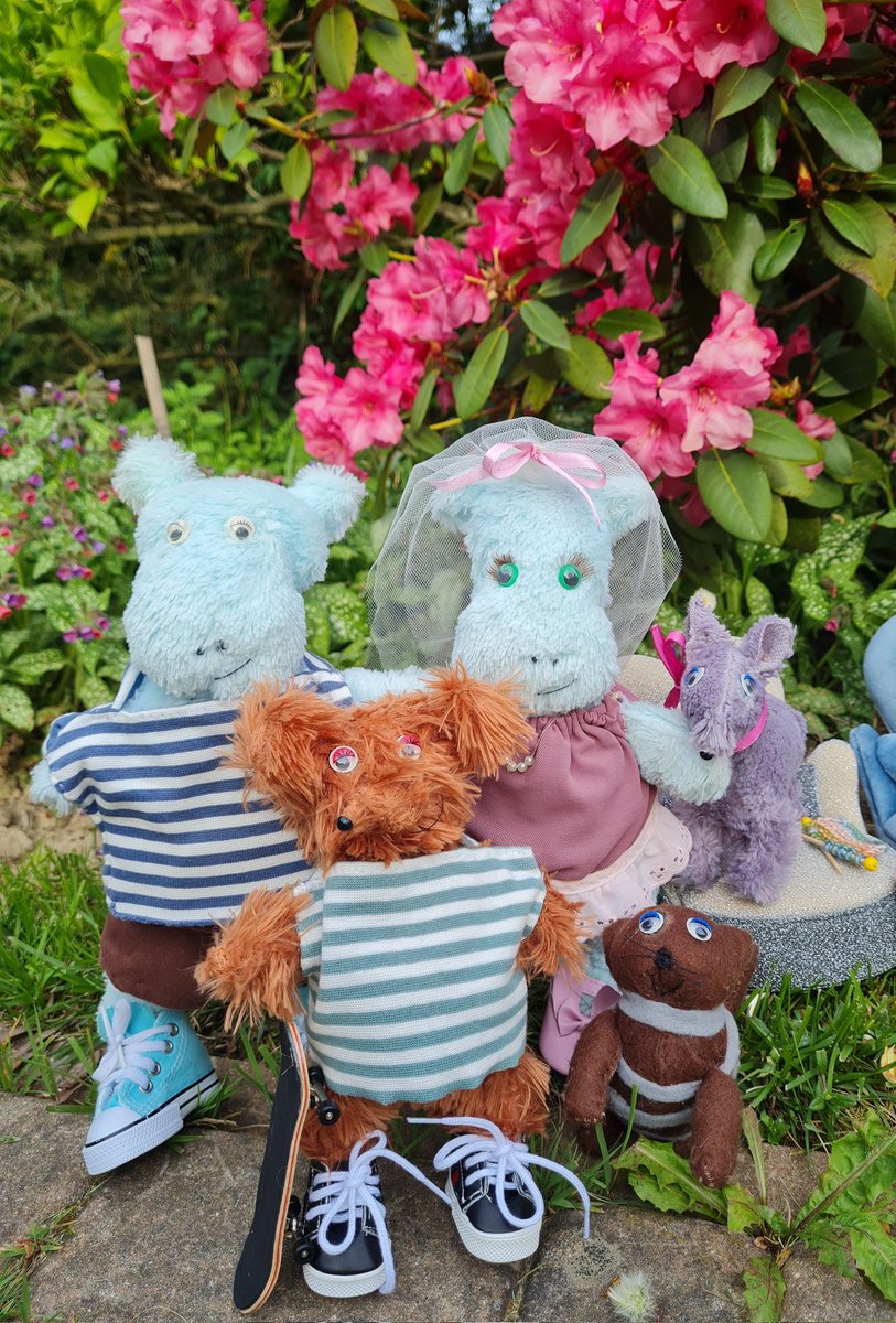 Aleksandra Tryniecka (@atryniecka) on Twitter photo Dear All,
Happy bunkyful new week! 🌞🌷
How was your Children's Day? Bunky and Friends learnt a new skill: youtube.com/shorts/jbYZtoq…
Also, they hope you'll subscribe to Bunky's channel as he is missing only two Subscribers until 200!✨ Dear All,
Happy bunkyful new week! 🌞🌷
How was your Children's Day? Bunky and Friends learnt a new skill: youtube.com/shorts/jbYZtoq…
Also, they hope you'll subscribe to Bunky's channel as he is missing only two Subscribers until 200!✨