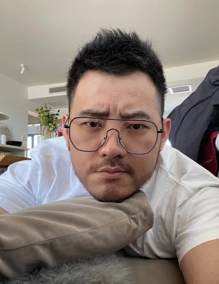 誰？って思った？オレだよ🕶️（今日は先生モード）