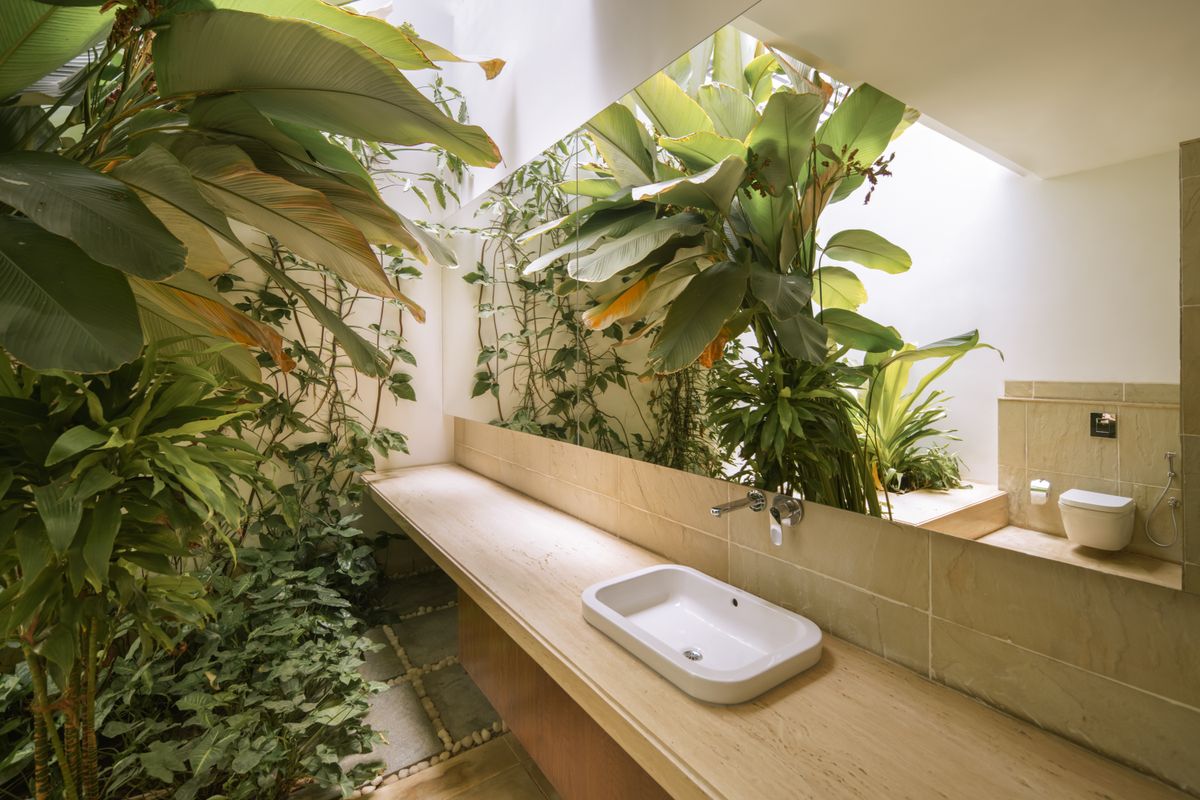 Architizer's tweet image. A series of simple geometric volumes creates framed outdoor zones, letting light and greenery move through the structure.

📍Coimbatore, India

Design: Icon Design Studio
Photography: Studio Recall/Ekansh Goel 
Details: arc.ht/4kIaUaq