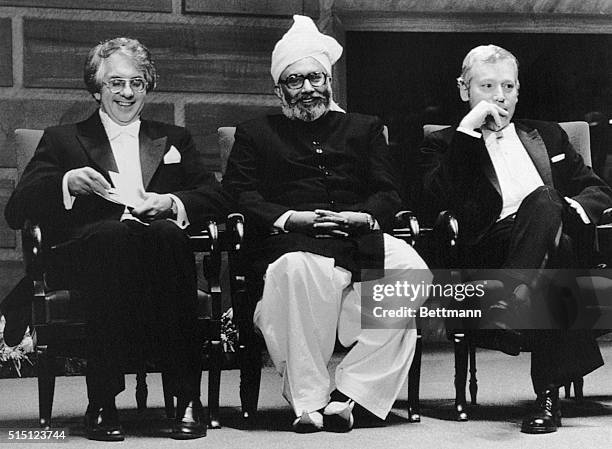 Zee___Zee's tweet photo. @SwedenAmbPK @SwedeninPK @PakinSweden @MikaelLindvall @StinaHind @MoitOfficial @SweMFA @PakMoFA1 Also, Dr. Abdus Salam in 1979 Nobel Prize for physics in Stockholm.
#75YearsOfPartnership 
#SwePak75 https://t.co/HBWJfYbSze