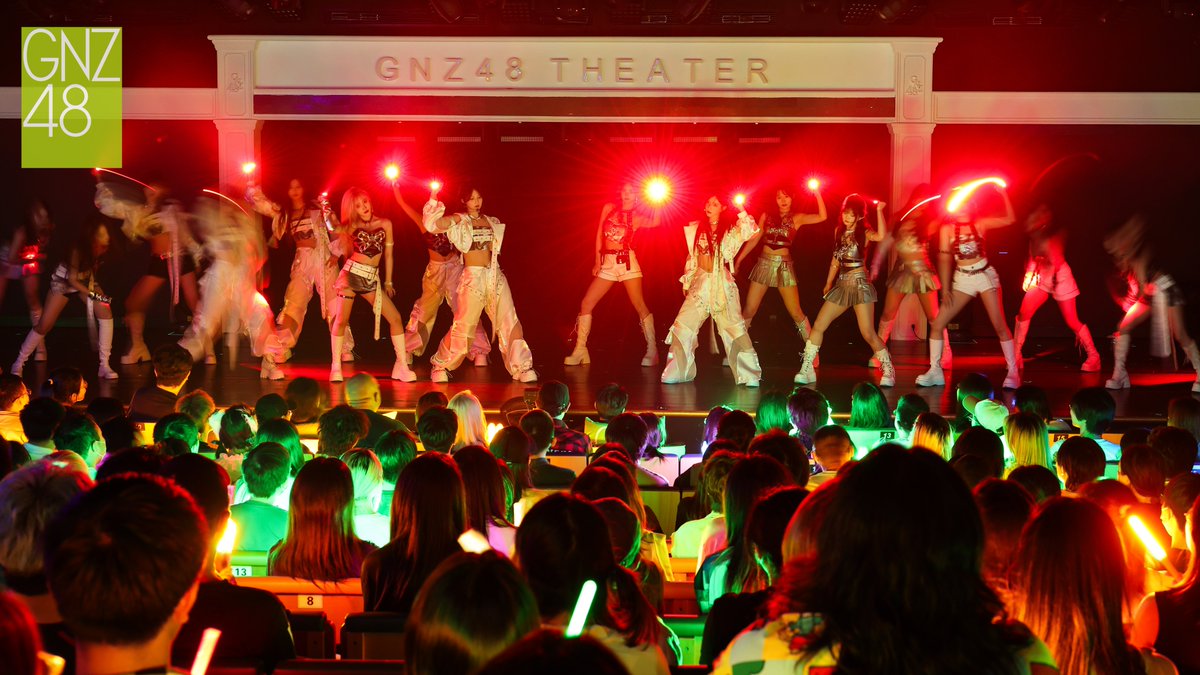 SNH48_JAPAN's tweet photo. 🎤GNZ48 TEAM NIII 新作公演🎬
『私のいない世界（uN__v3rse）』🌌
『没有我的世界（uN__v3rse）』
公演の振り返りショット📸

#SNH48 #GNZ48 #TeamNIII #新作公演
#idol #アイドル #中華アイドル https://t.co/80InAUdBPf