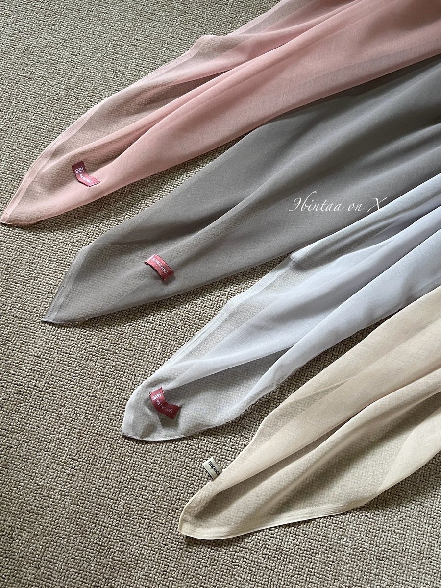 NAPOCUT               vs            NATHELABEL

jilbab paris jepang mana yg paling WORTH buat dibeli? simak thread ini aku bahas detail🫵🏻👍🏻