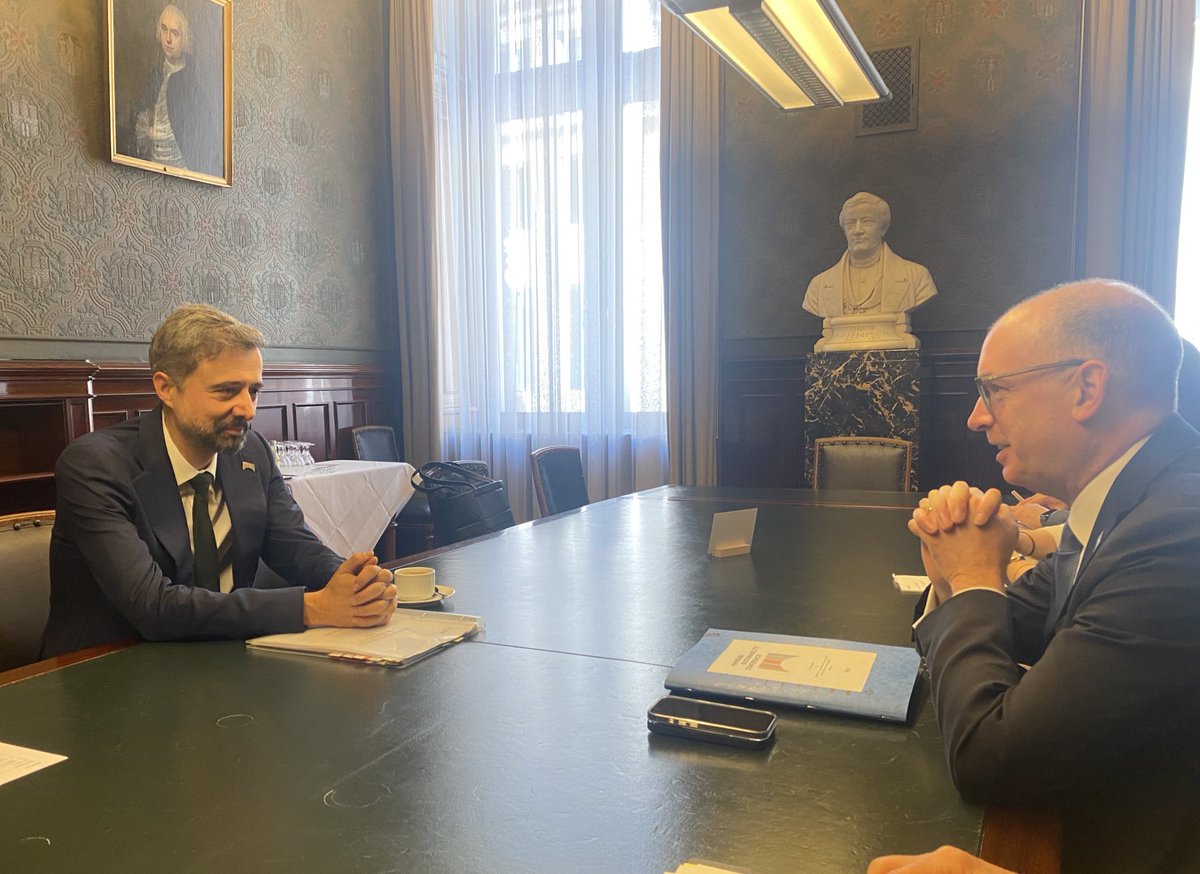 Ambassador Andreas von Brandt (@andreasvbrandt) on Twitter photo Importance of private sector involvement in int. development assistance. Underlined in meeting of <a href="/NielsAnnen/">Niels Annen 🇩🇪🇪🇺🇺🇳</a> w <a href="/IFADPresident/">Alvaro Lario</a> at #HamburgSustainabilityConference. Lots of best practice in rural development by @ifad . Importance of private sector involvement in int. development assistance. Underlined in meeting of <a href="/NielsAnnen/">Niels Annen 🇩🇪🇪🇺🇺🇳</a> w <a href="/IFADPresident/">Alvaro Lario</a> at #HamburgSustainabilityConference. Lots of best practice in rural development by @ifad .