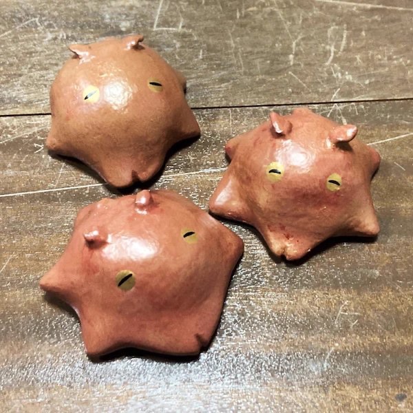 hakubutufes's tweet photo. 博物ふぇすてぃばる！11 ブース紹介

♦♦♦♦♦♦♦♦♦♦♦♦♦♦♦♦♦♦♦♦

【出展ブース名】
D72 kinoshiru（2025両日）

【出展者】
kinoshiru/漆工房ふるだ

【出展者紹介】
かっこいいものが、
触りたくなるものが、
欲しいものが、
漆であったなら嬉しい。

漆を使い
触りたくなる両生類や爬虫類を
中心に製作しています。

漆塗りの蛙に特化した「ふるだ」さんの
委託販売もあるよ

【出展内容紹介】
●触りたくなる漆
　漆の両生類フィギュア
●漆の色を生かした両生類/爬虫類スプーン
●布と漆でできてる
　「乾漆（かんしつ）」フィギュア
●上記を作ってる作家が作った漆製品

触ってみたくなる漆の生き物たちを展示します

漆塗りの蛙に特化した”漆工房ふるだ”のふるだ（蛙）もいるよ

♦♦♦♦♦♦♦♦♦♦♦♦♦♦♦♦♦♦♦♦

2025年 7月20(日) 21(月祝)
東京ビッグサイト南1ホールにて開催

#博物ふぇす