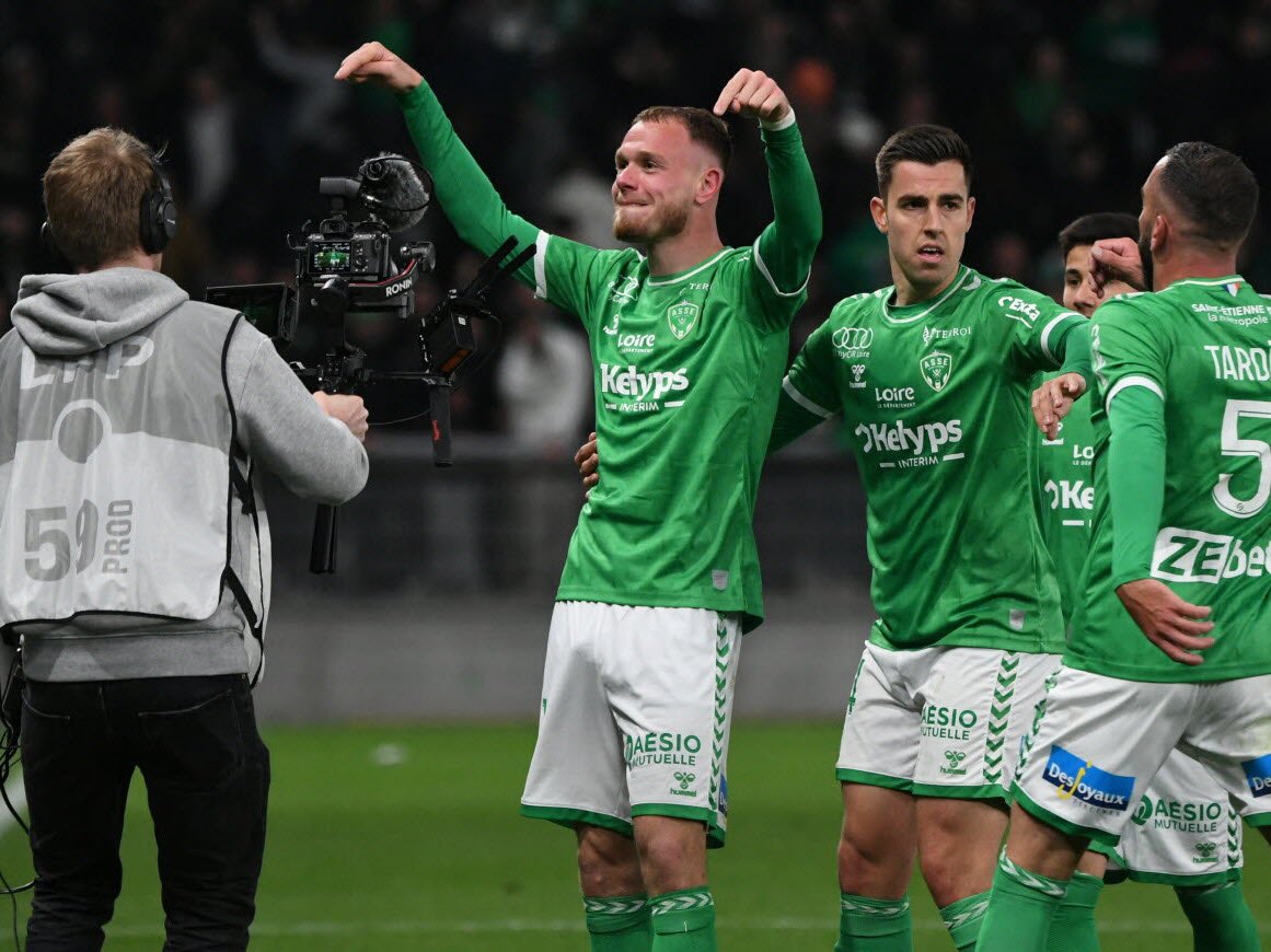 La Mise Au Vert tweet media