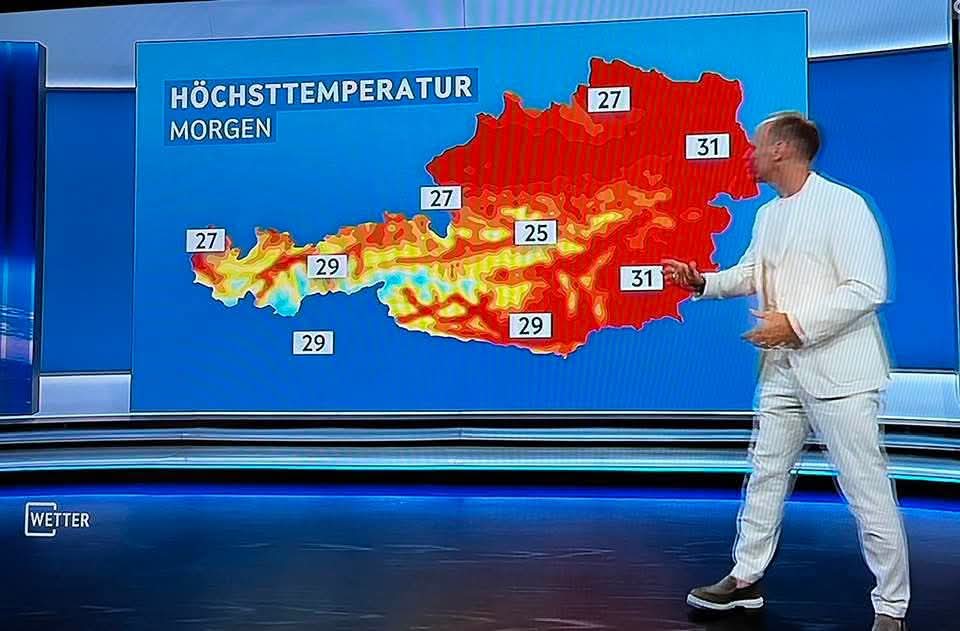 Heimo Lepuschitz (@heimolepuschitz) on Twitter photo Man könnte noch Totenköpfe neben die Zahlen platzieren, damit das Todesrot der ersten warmen Tage angstbringend tödlicher erscheint. Man könnte noch Totenköpfe neben die Zahlen platzieren, damit das Todesrot der ersten warmen Tage angstbringend tödlicher erscheint.