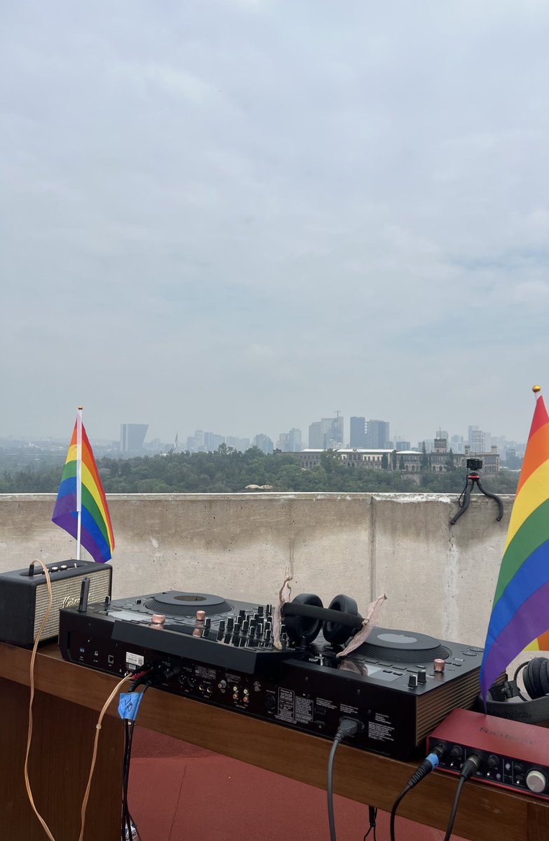 hoy grabé mi segundo DJ set en ciudad de méxico 🇲🇽 ❤️