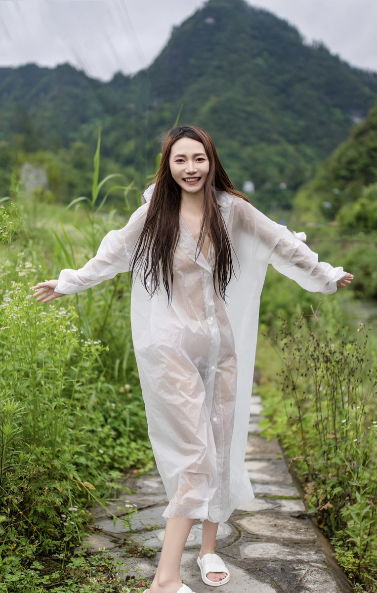 Photosofyoufc's tweet photo. 贵阳或者准备来贵阳的小姐姐，有没有想拍户外的快来找我互免拍照了 #贵阳摄影师 #互免约拍 #贵州旅游 #贵阳搭子 https://t.co/ZcDFxl0dbk