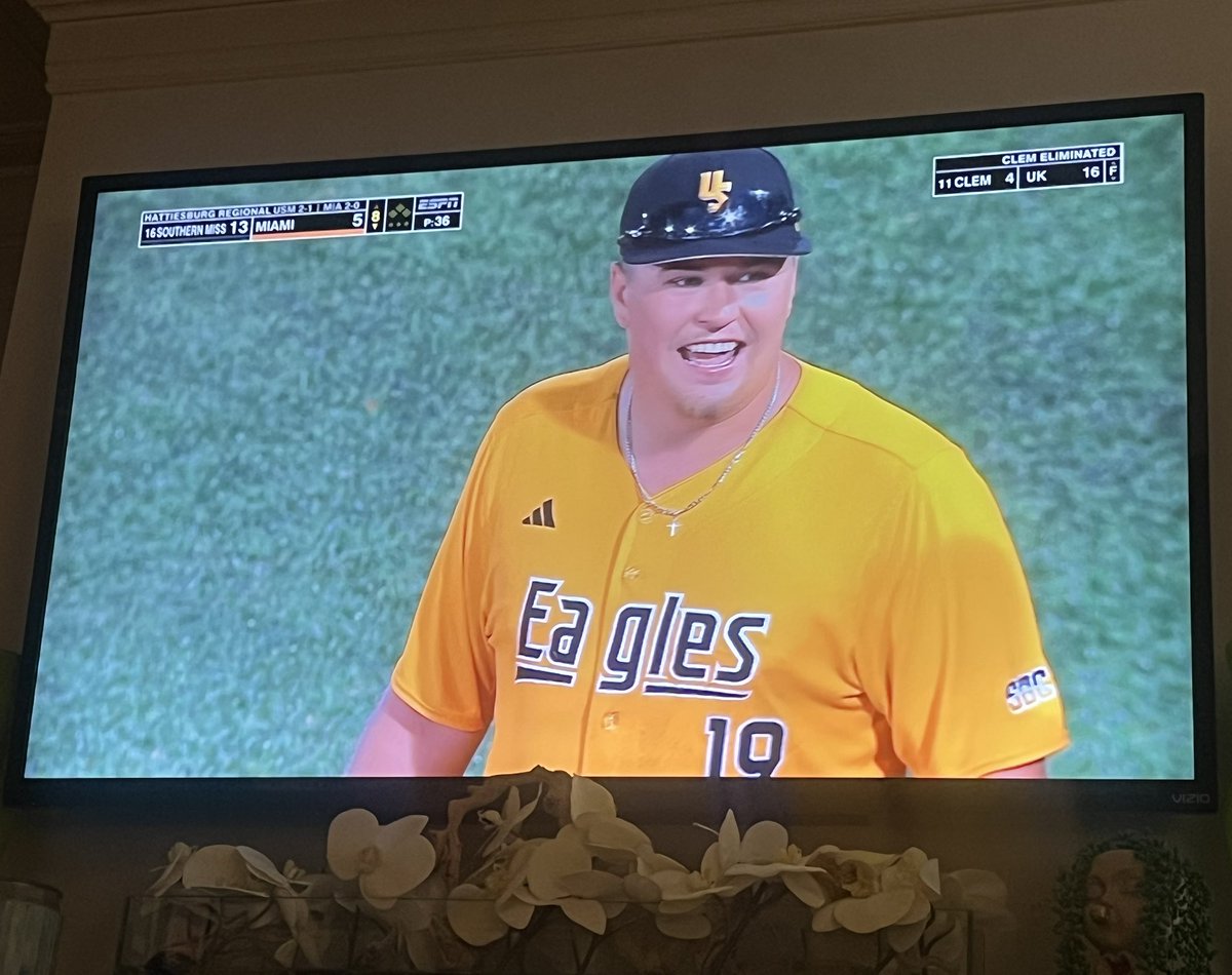 Marchant Kenney (@marchant_kenney) on Twitter photo Gets hit in the face by a pitch and smiles about it. The legend of The Bull grows!💪 <a href="/Matthew_Russo23/">Matthew Russo</a> Gets hit in the face by a pitch and smiles about it. The legend of The Bull grows!💪 <a href="/Matthew_Russo23/">Matthew Russo</a>