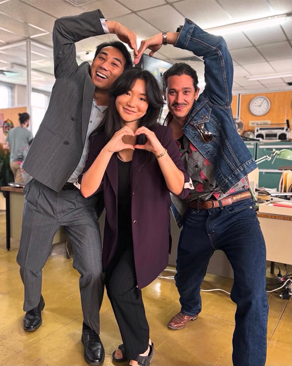 newsatsix1986's tweet photo. The sweetest nerds that 1989 ever saw - #NoeleneKim, #TimAhern and #LeeZheng! 😉
What a gorgeous set of snaps that #MichelleLimDavidson shared of her, #ChaiHansen and #YuchenWang on her Instagram page!
Now, a room needing tidying awaits me! 💖
#TheNewsreader https://t.co/XplBQdsdk5