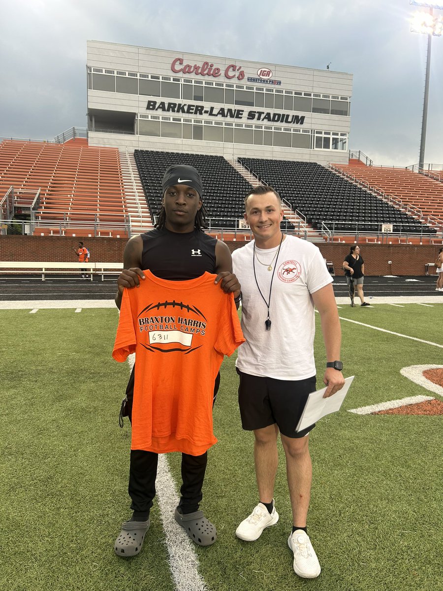 Had an amazing day at Campbell’s camp and met <a href="/CoachSutton88/">Luke Sutton</a>