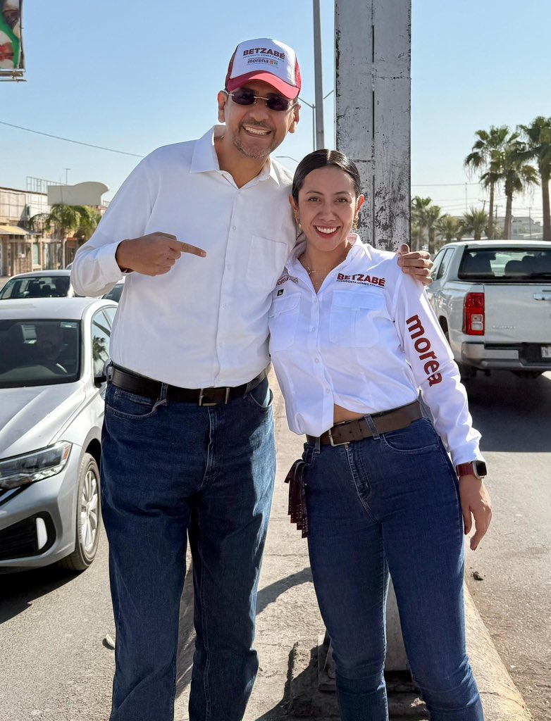 Carlos Castillo (@ccastilloperez1) on Twitter photo Felicito a mi ex compañera diputada <a href="/BetzabeMtzA/">Betzabé Martínez Arango</a> quien será la próxima presidenta municipal de Gómez Palacio Durango Felicito a mi ex compañera diputada <a href="/BetzabeMtzA/">Betzabé Martínez Arango</a> quien será la próxima presidenta municipal de Gómez Palacio Durango