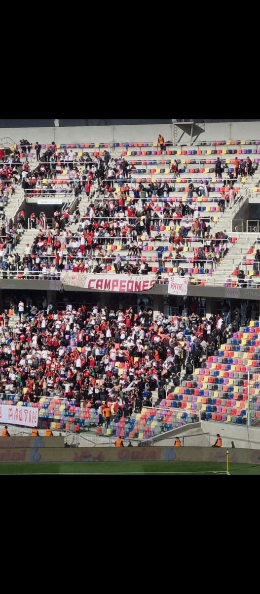 Sanlorenzopuro's tweet photo. sin chicana alguna, enserio pensaban que si colgaban este cartel no se iba a llevar una boludeada si perdían??? 🤦🏻🤦🏻
#Huracan #Globo #parquepatricios #gloBoludo #platense #eltense #elcalamar #CaH #Sanlorenzo #Casla https://t.co/BJDOXuiSJQ