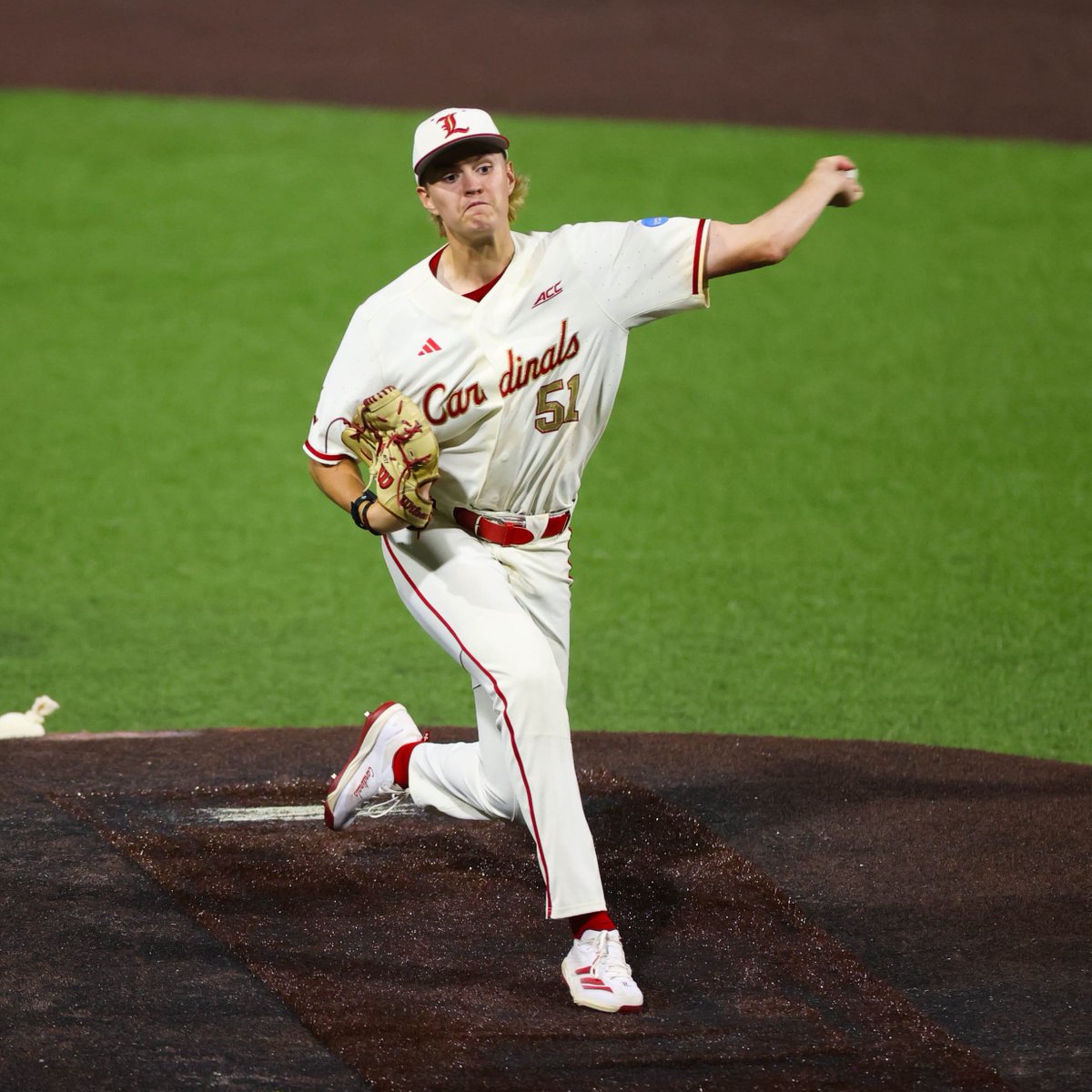 Louisville Baseball (@louisvillebsb) on Twitter photo Do it, <a href="/ethan_eberle/">Ethan Eberle</a>. Strikes out the side in the sixth.
E6 | Cards 4, Raiders 0
#GoCards Do it, <a href="/ethan_eberle/">Ethan Eberle</a>. Strikes out the side in the sixth.
E6 | Cards 4, Raiders 0
#GoCards