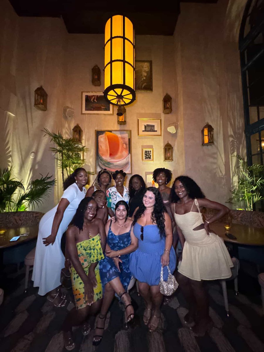 XOE_'s tweet photo. #MiamiSwimWeek2025 https://t.co/JpztZQj3ln
