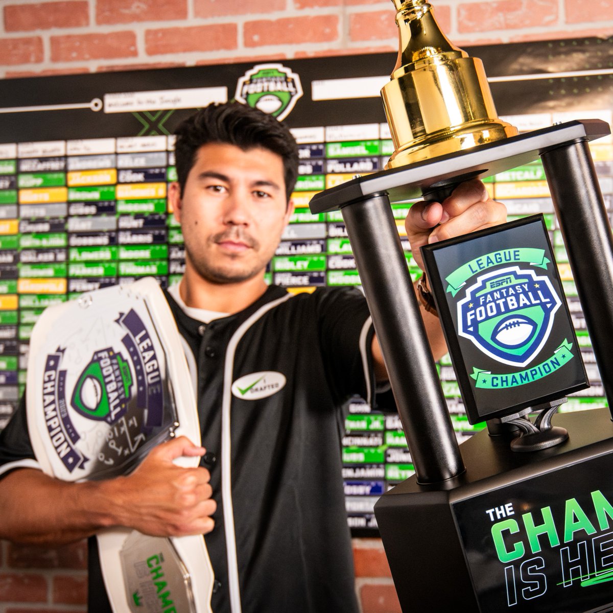TrophySmack's tweet photo. Draft Board pre-sale is live! Get 20% off your Fantasy Draft Kit and free 2-day shipping 📦
Everything you need to throw the ultimate draft party is right here. Once pre-orders close, the deal’s gone for good—don’t miss out!
#FantasyFootball #DraftKit #TrophySmack https://t.co/zkRpFTp92o